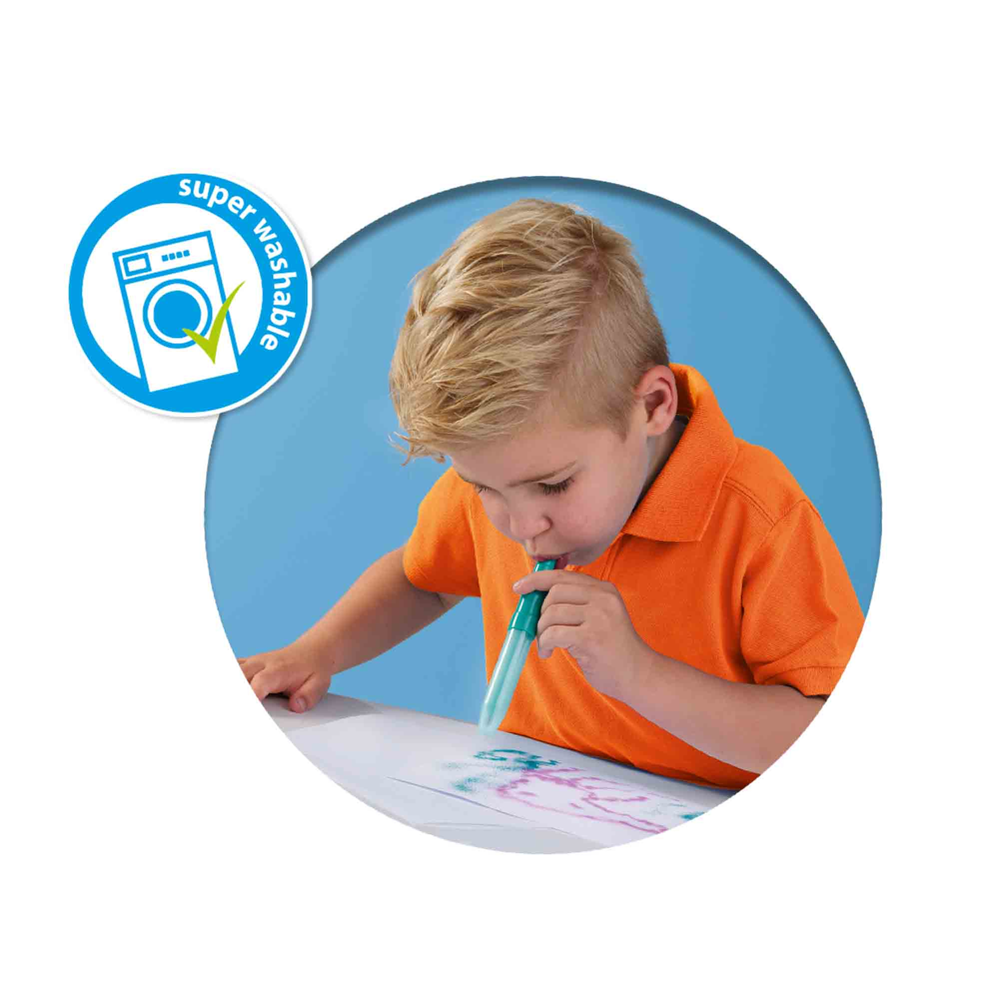 Chłopiec używający niebieskiego markera na papierze, z etykietą 'super zmywalny' w niebieskim okręgu w rogu obrazu.