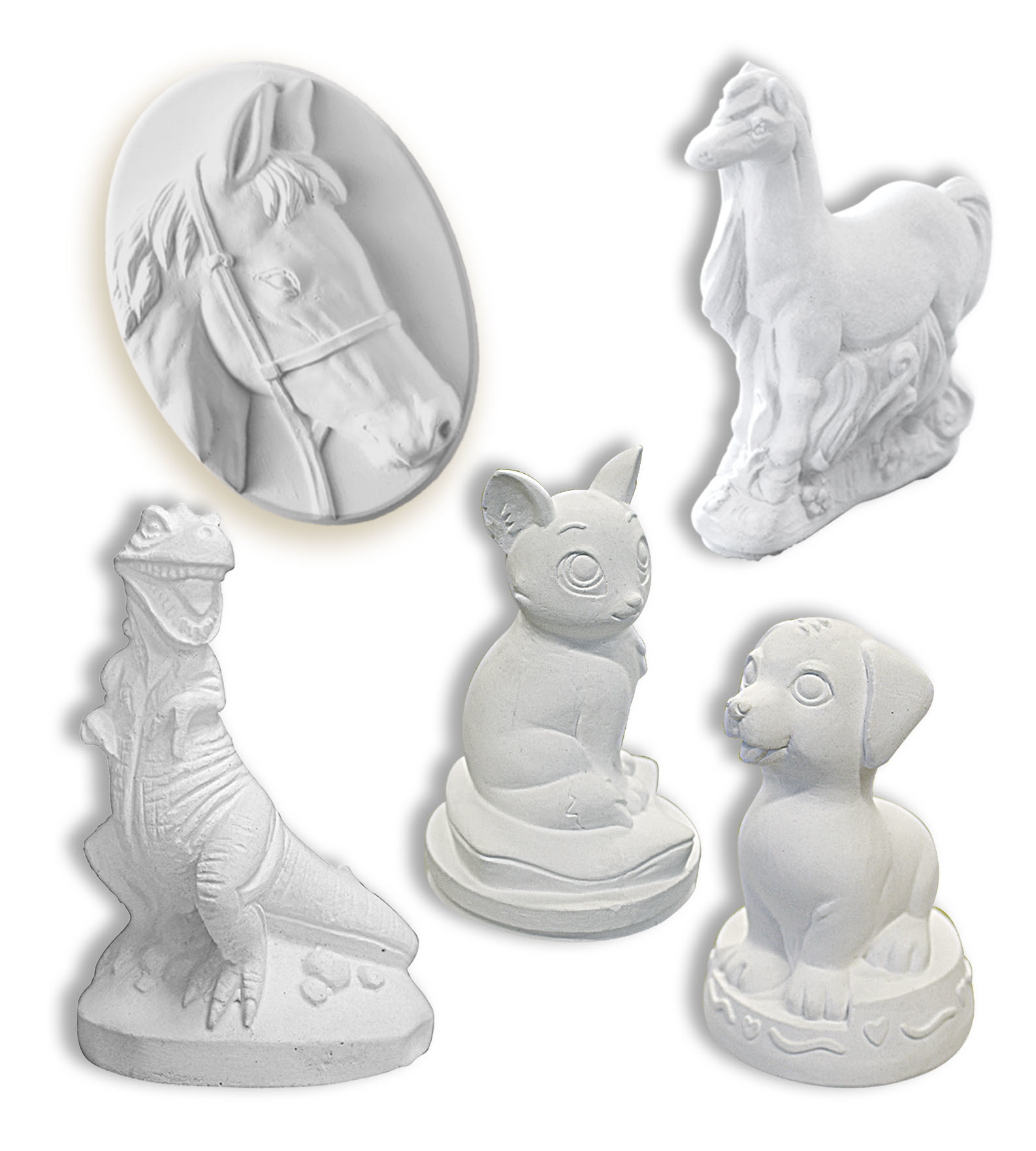 Pięć białych gipsowych figurek zwierząt: konia, dinozaura, kota, psa i jednorożca. Koń jest w owalu.