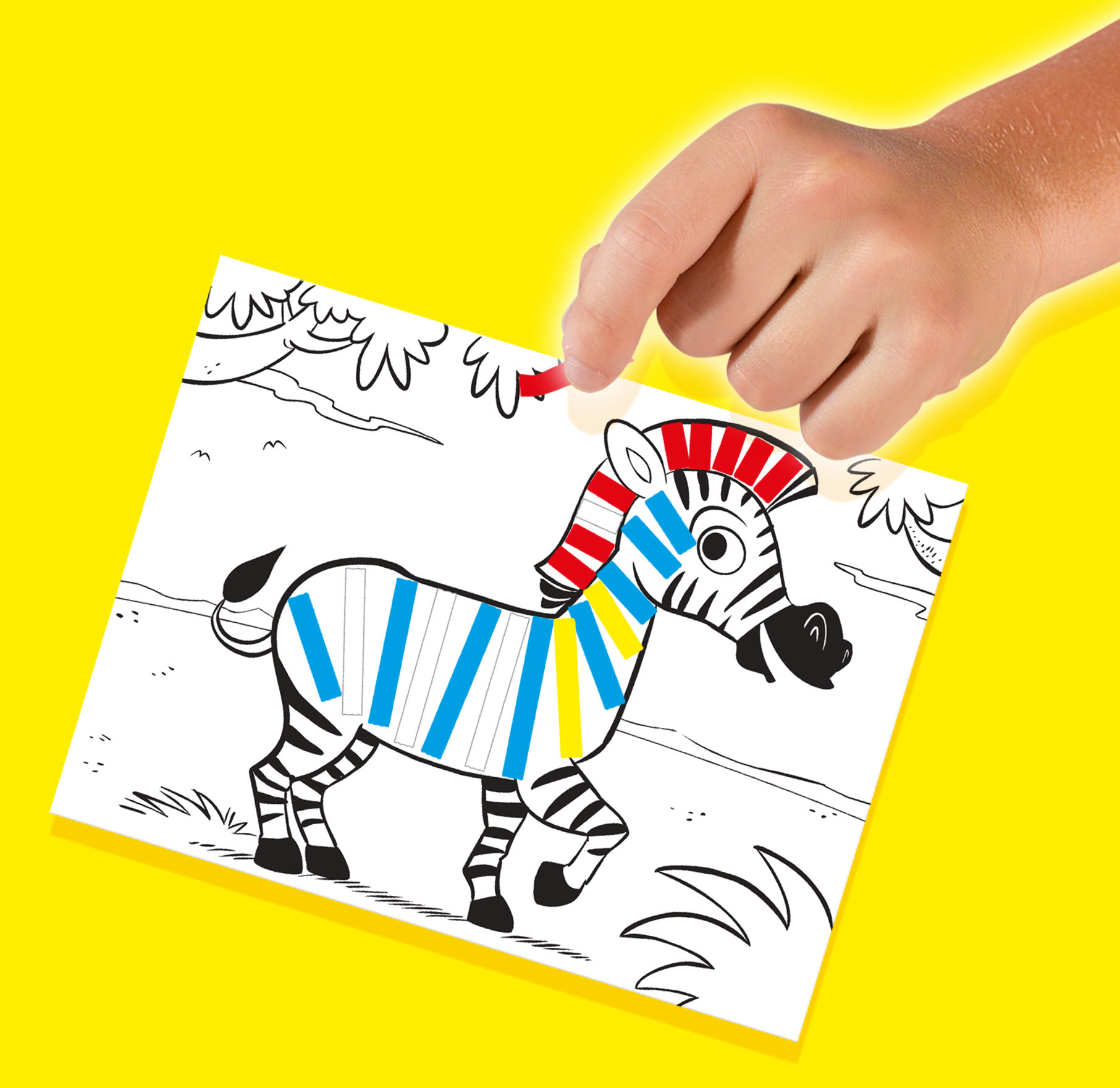 Ręka wskazuje na rysunek zebry z kolorowymi paskami.