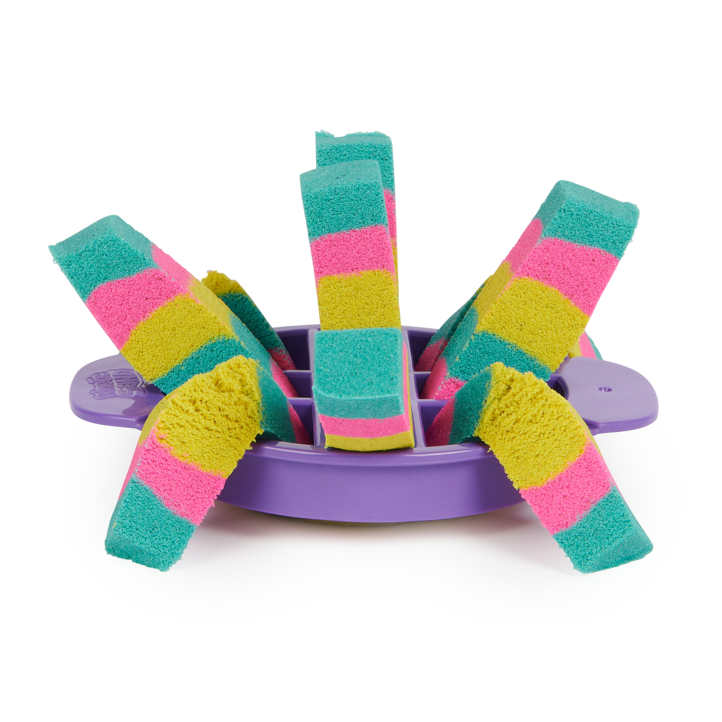 Fioletowy pojemnik z kolorowymi patyczkami piankowymi w środku.