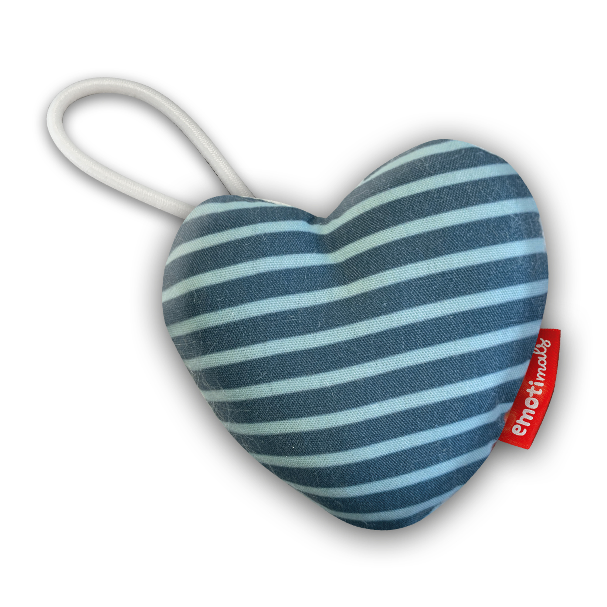 Un giocattolo a forma di cuore a righe con un cordino bianco attaccato. Il giocattolo è blu e ha un'etichetta rossa.