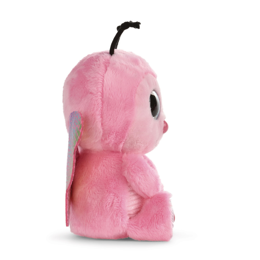 Widok z boku różowej pluszowej zabawki w kształcie motyla, spoczywającej na białej powierzchni.