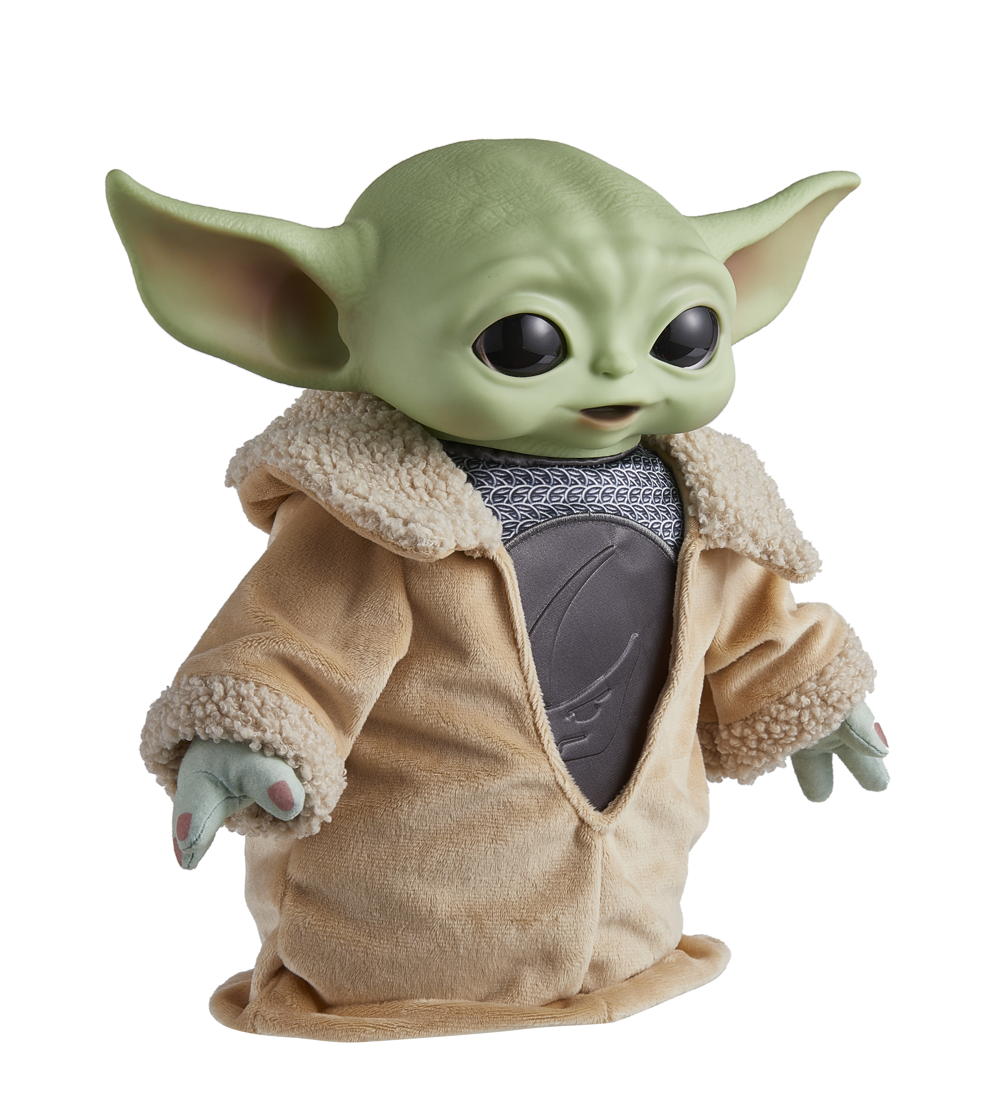 Baby Yoda Plüsch. Es hat eine beige Jacke und einen silbernen Helm. Der Hintergrund ist weiß.