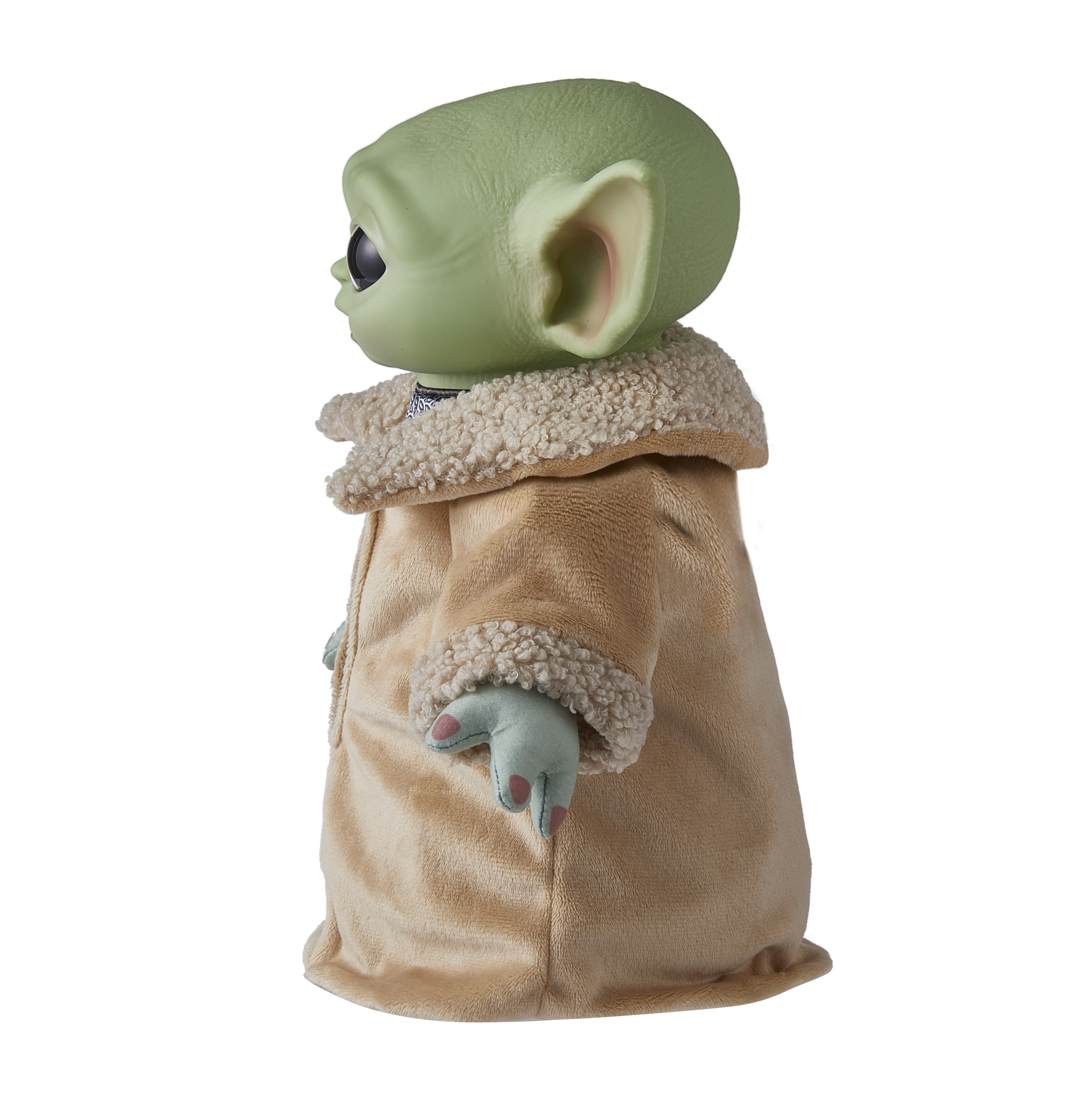 Grüne Baby-Yoda-Puppe in einem beigen Gewand. Die Puppe ist von der Seite zu sehen.