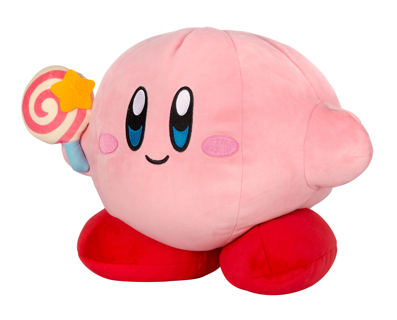 Un peluche rosa di Kirby che tiene un lecca-lecca su sfondo bianco.