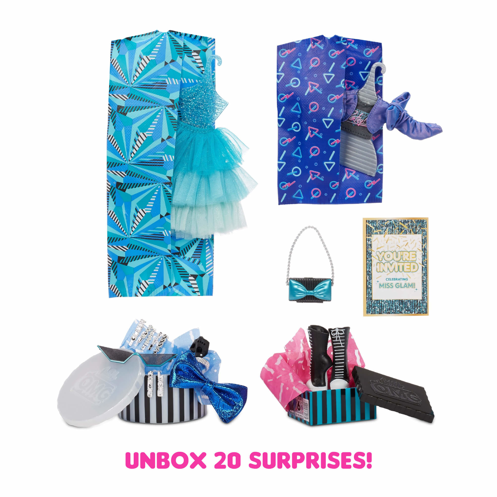 Rozpakowane akcesoria dla lalek, w tym lalka i ubrania.