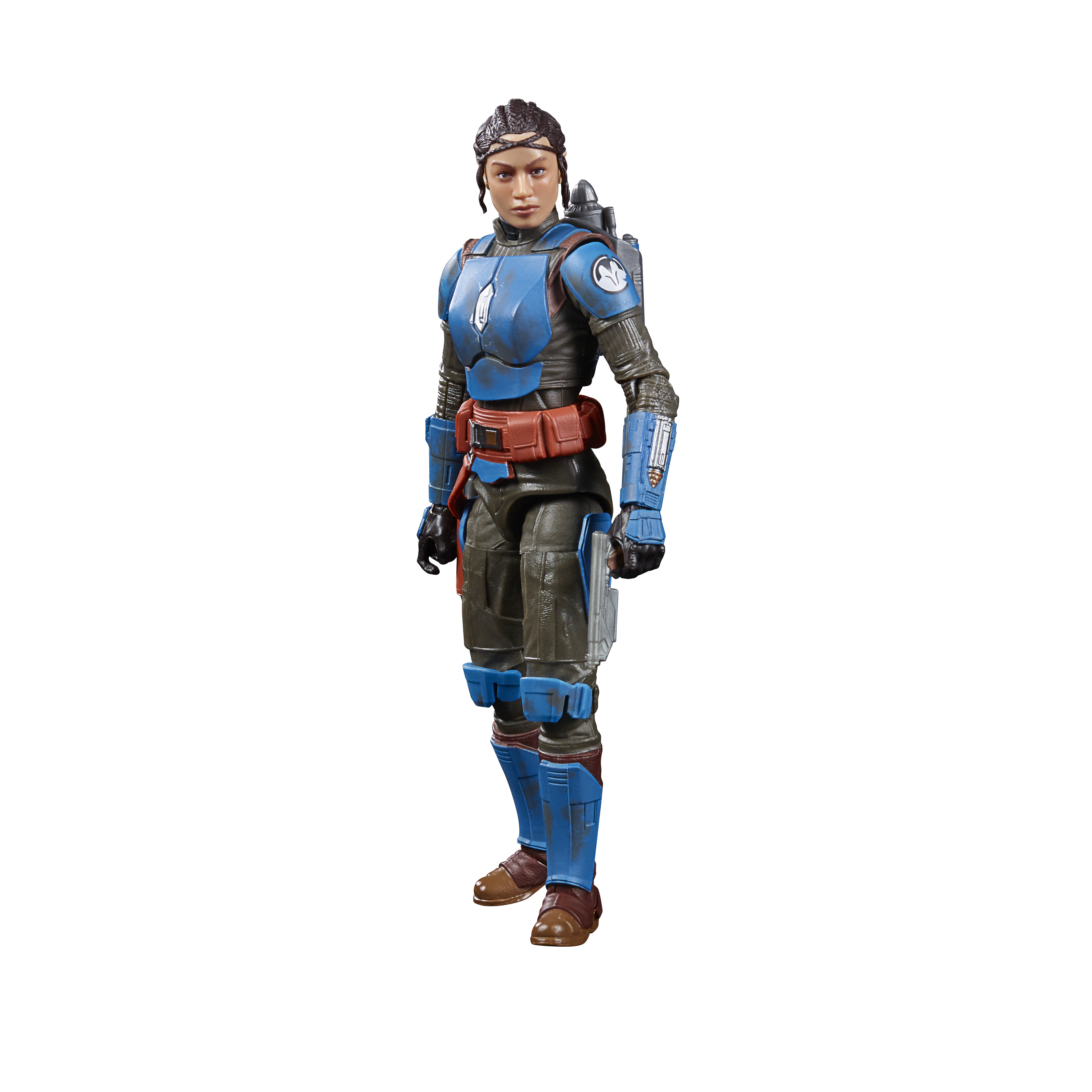 Un action figure di un personaggio femminile con armatura blu e marrone, con uno zaino.