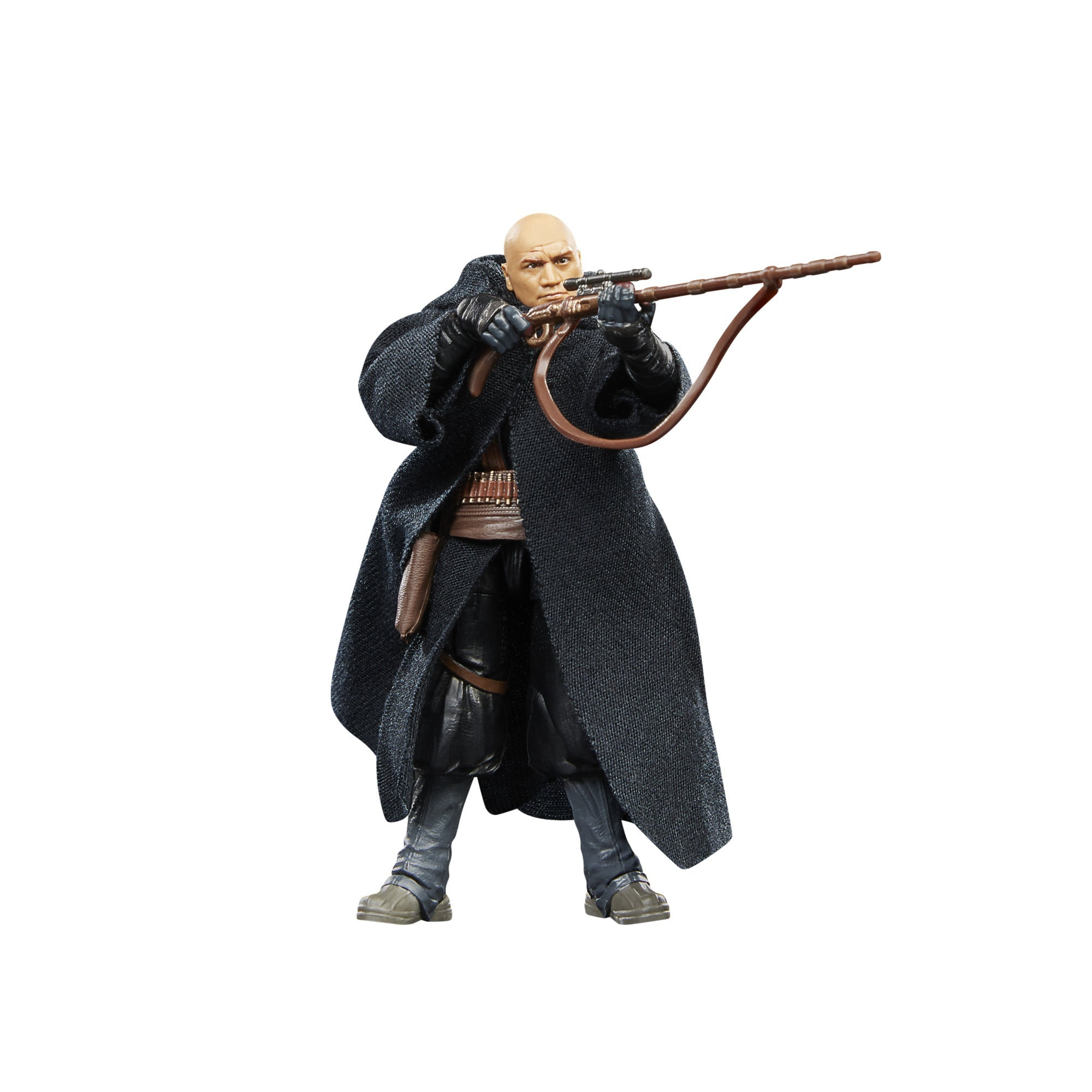 Karanlık bir palto içinde, bir tüfek tutan bir Star Wars aksiyon figürü, beyaz bir arka plan üzerinde.