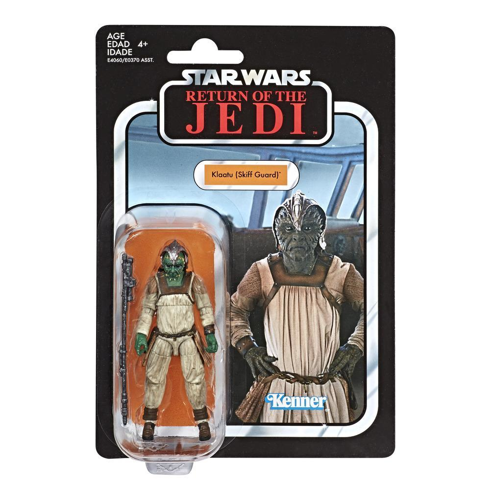 Star Wars Klaatu Actionfigur in Verpackung. Grüner Alien, beiges Outfit und Blaster.