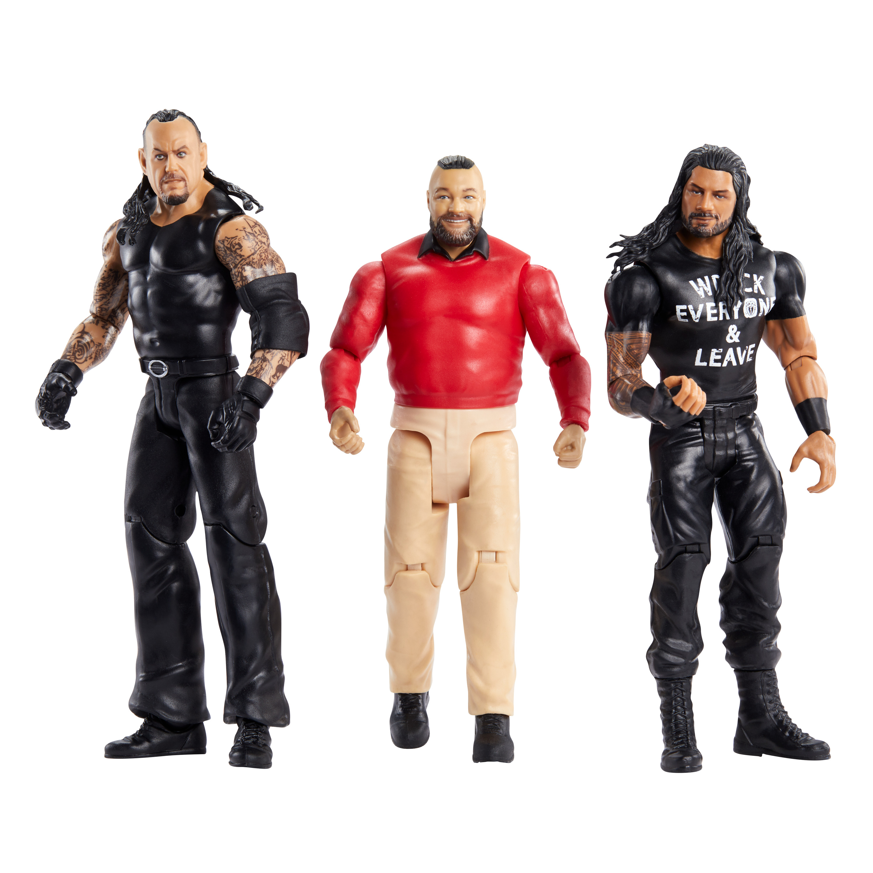 Tres figuras de acción de lucha libre. The Undertaker, Bray Wyatt y Roman Reigns. Cada uno con atuendo de lucha libre.