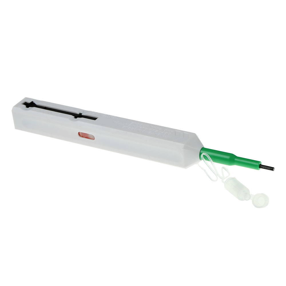 Strumento di pulizia in fibra ottica bianco e grigio con parti verdi e trasparenti. Sfondo bianco.