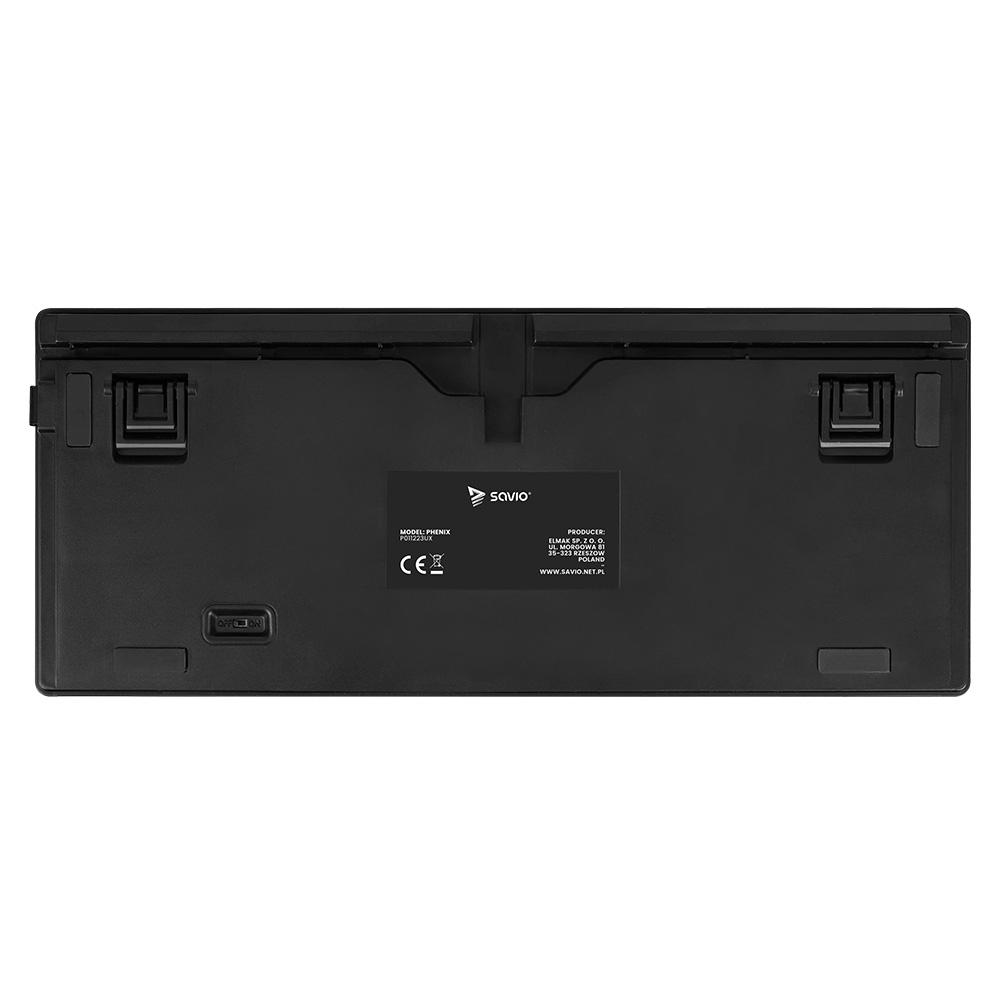 Tył czarnej klawiatury z logo Savio i informacjami o produkcie. Na białej powierzchni.