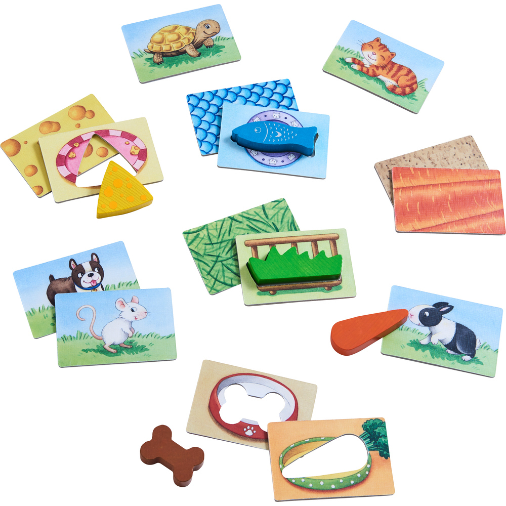 Karten mit Tierillustrationen: Schildkröte, Katze, Fisch, Käse, Karotte, Hund, Maus, Zaun, Kaninchen.