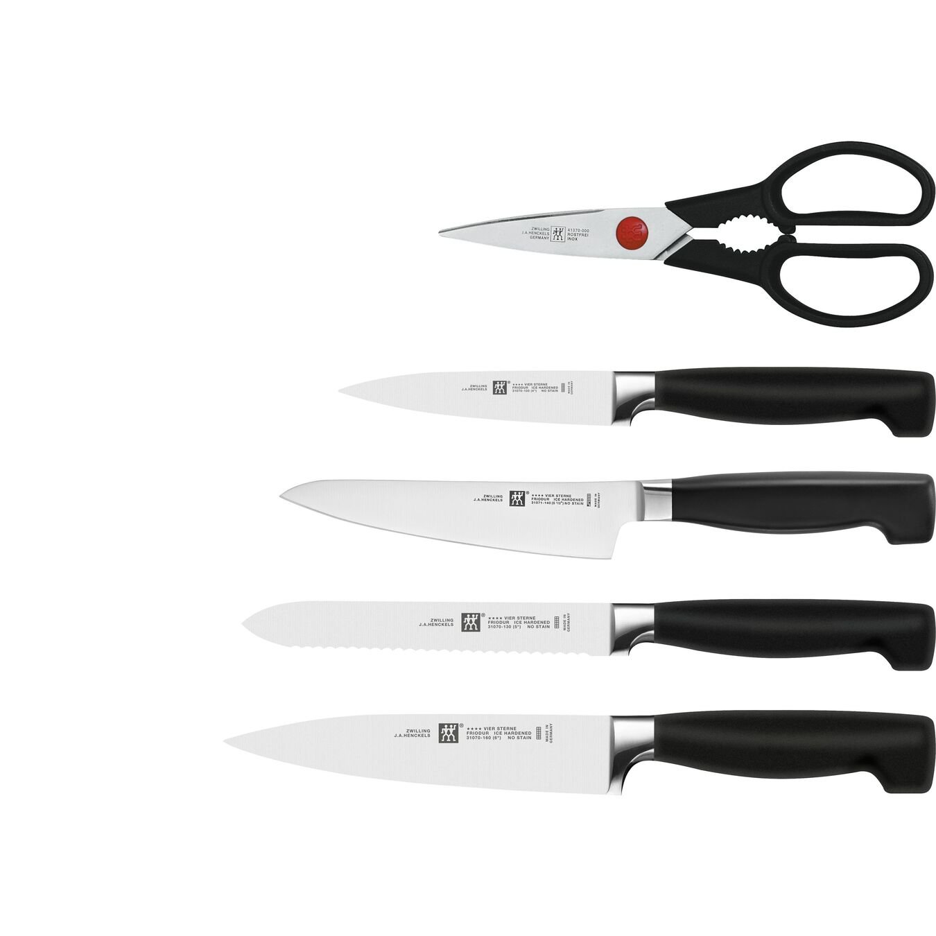 Ein Set Küchenmesser und Schere mit schwarzen Griffen, auf weißem Hintergrund angeordnet.