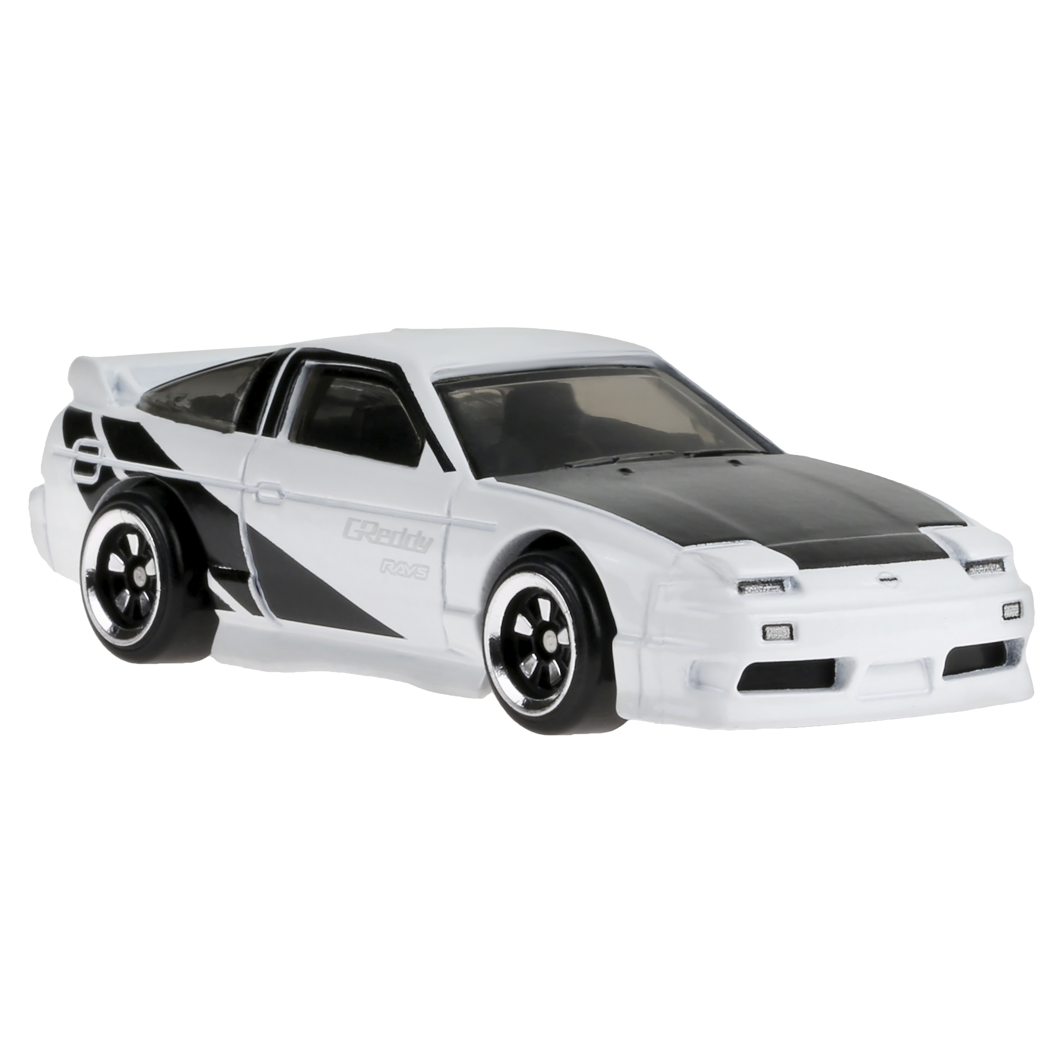 Auto bianco con cofano e dettagli neri. Ha ruote nere e spoiler, su sfondo bianco.