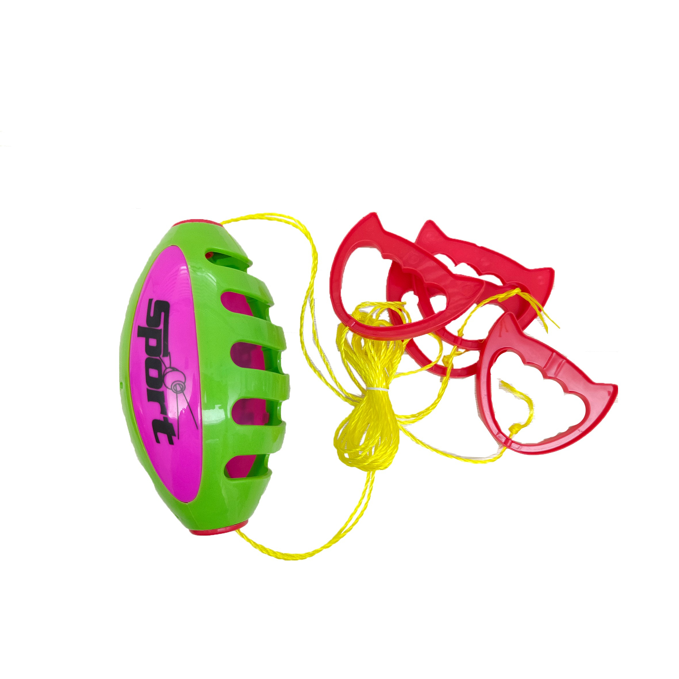Giocattolo a forma di pallone da football americano verde e rosa con manici e corda gialla. Il giocattolo è su sfondo bianco.