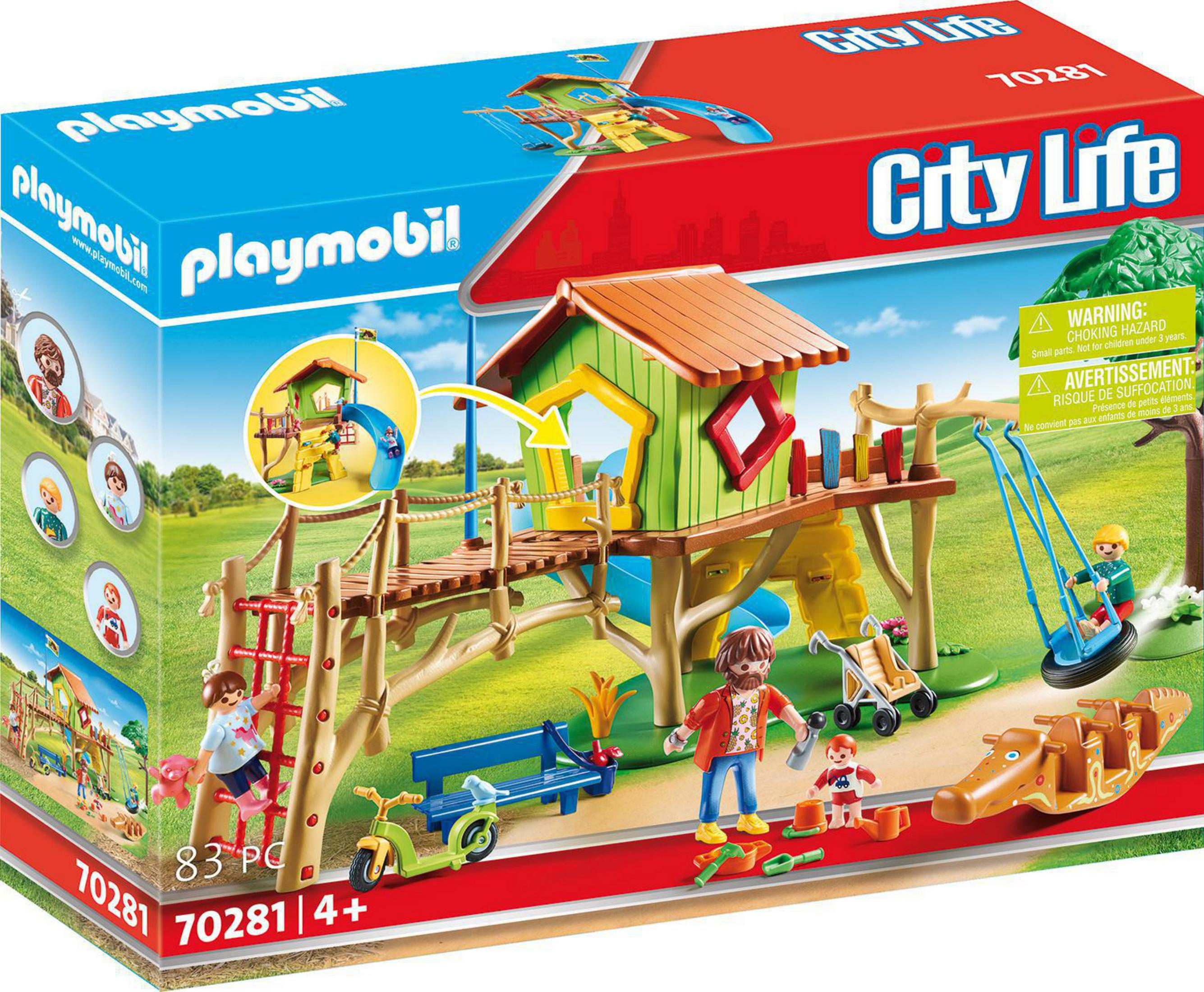 Pudełko zestawu Playmobil City Life z wielopoziomowym placem zabaw, figurkami i etykietą ostrzegawczą. Tło błękitnego nieba.