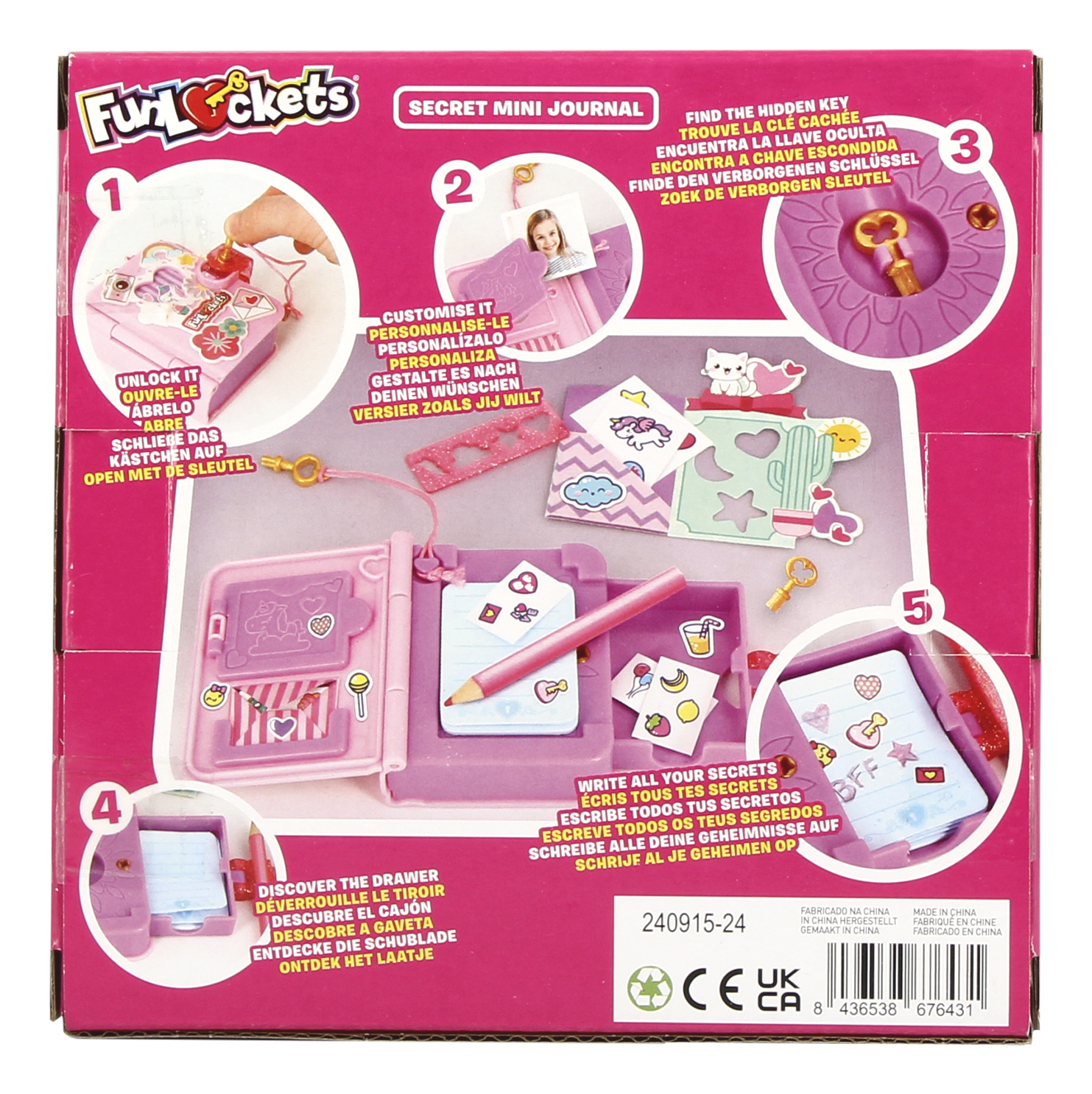 Zestaw mini dziennika z różową okładką, kluczem i akcesoriami. Instrukcje. Tło: różowe i białe. Tekst w wielu językach.