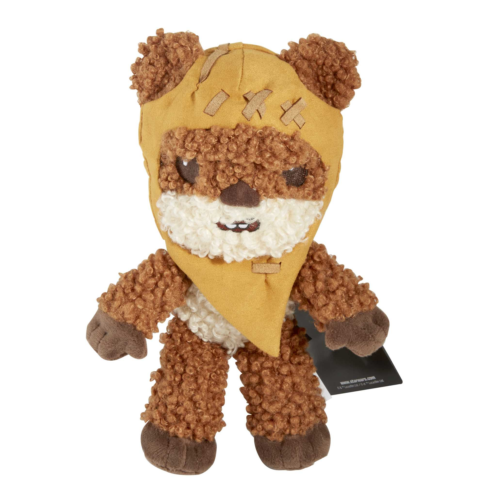 Un peluche Ewok marrone con cappuccio beige, con etichetta attaccata su sfondo bianco.