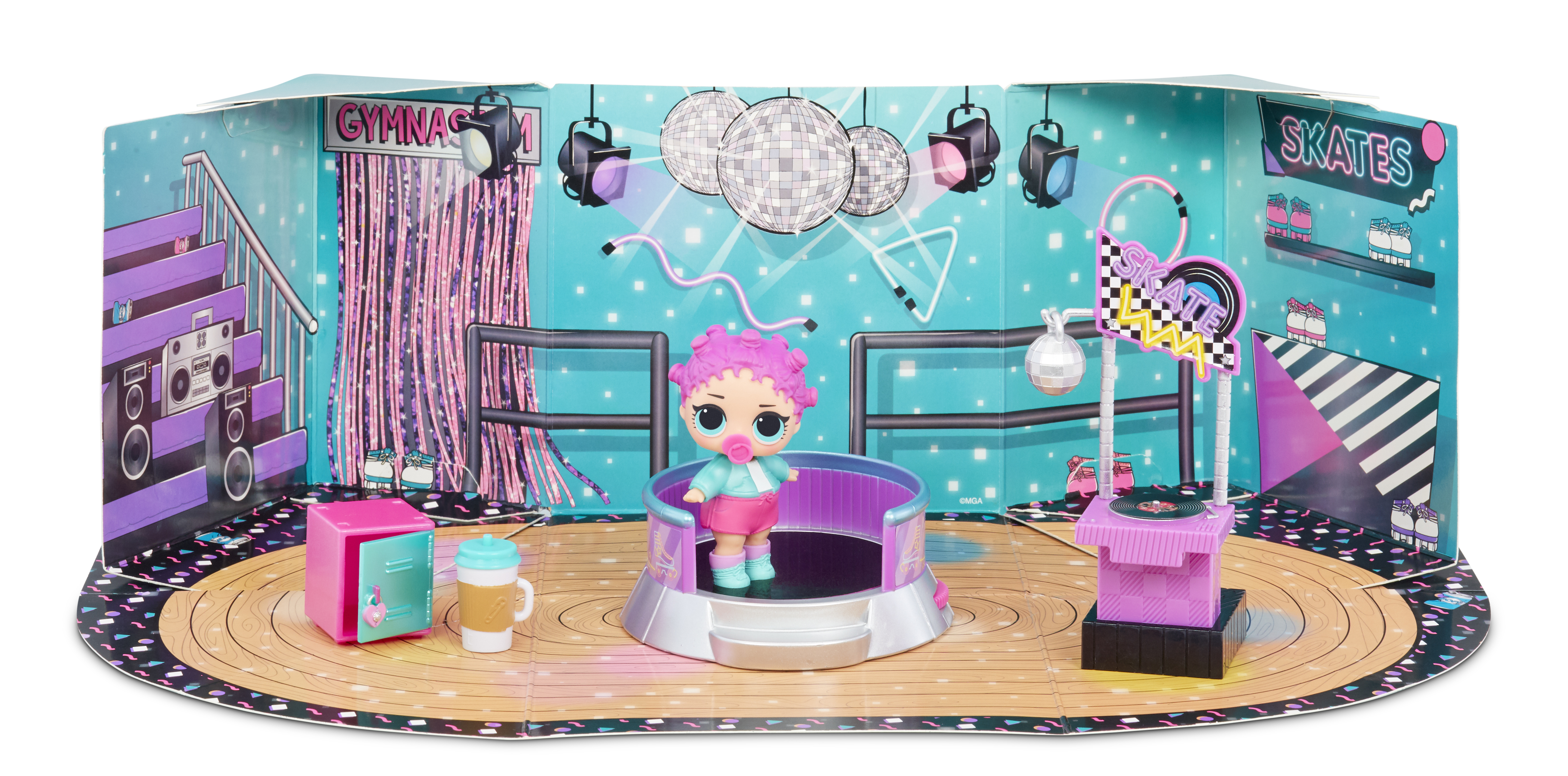 Muñeca LOL en un escenario con una pista de baile, accesorios y una muñeca.