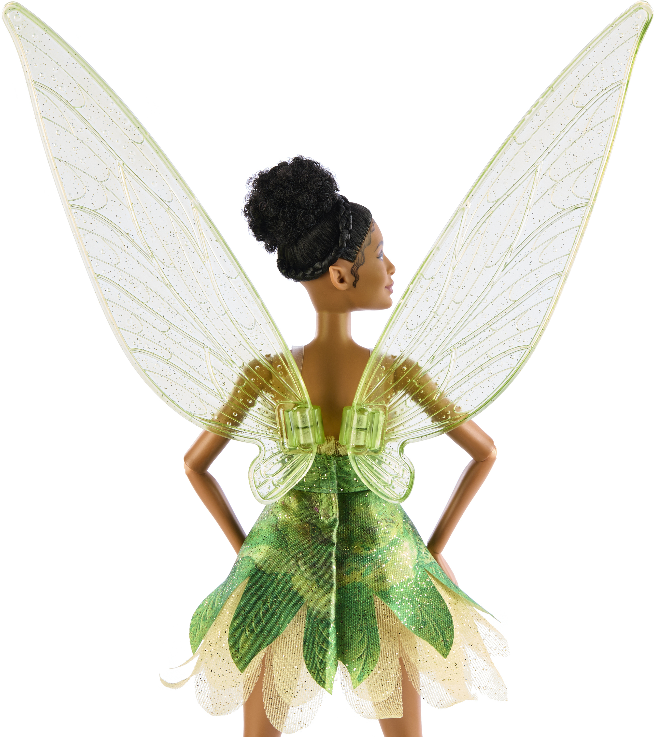 Rückansicht einer Tinkerbell-Puppe mit Flügeln. Die Puppe trägt ein grünes Kleid und hat dunkles Haar.