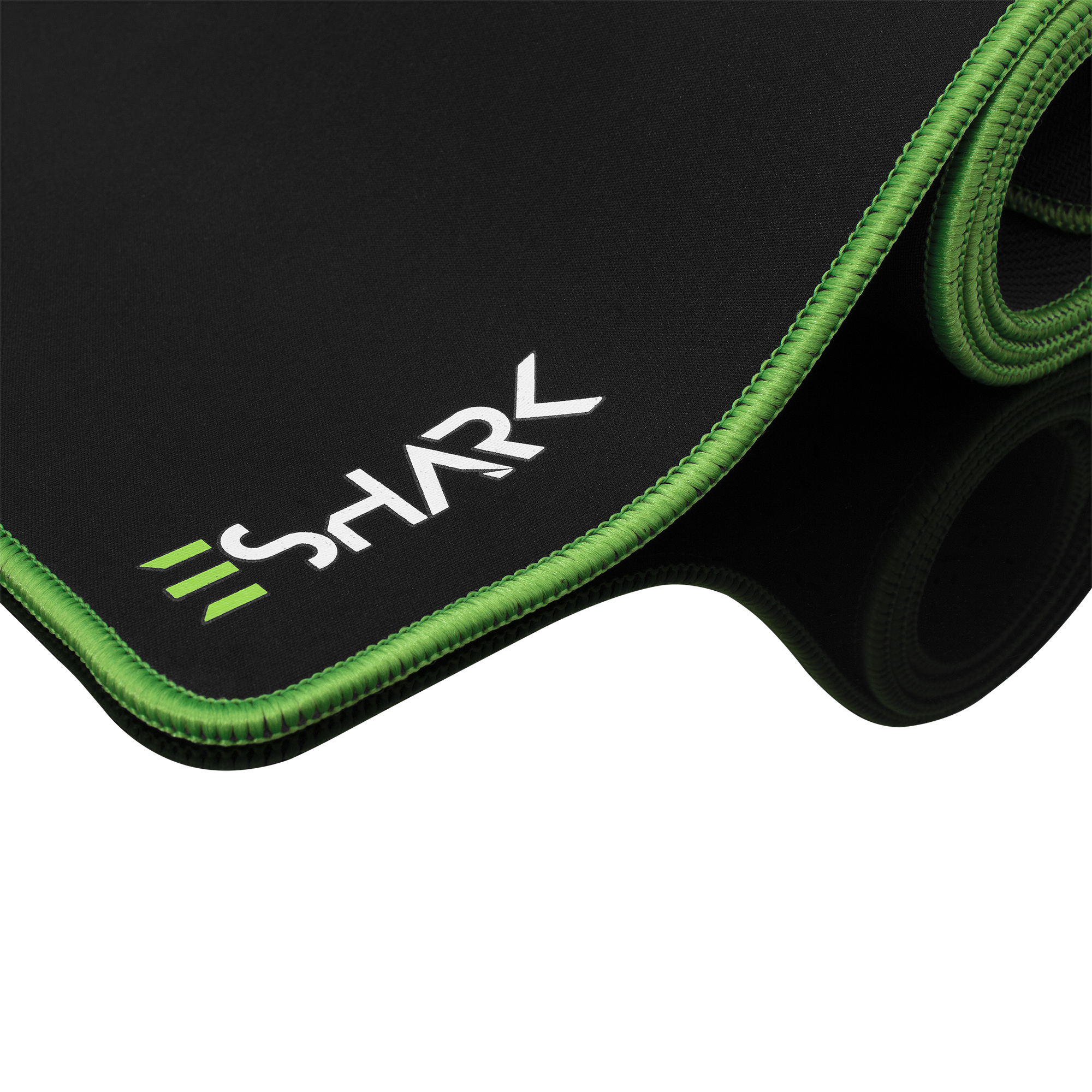 Tappetino per mouse da gioco nero con bordi verdi e logo 'ESHARK' bianco, su sfondo bianco.