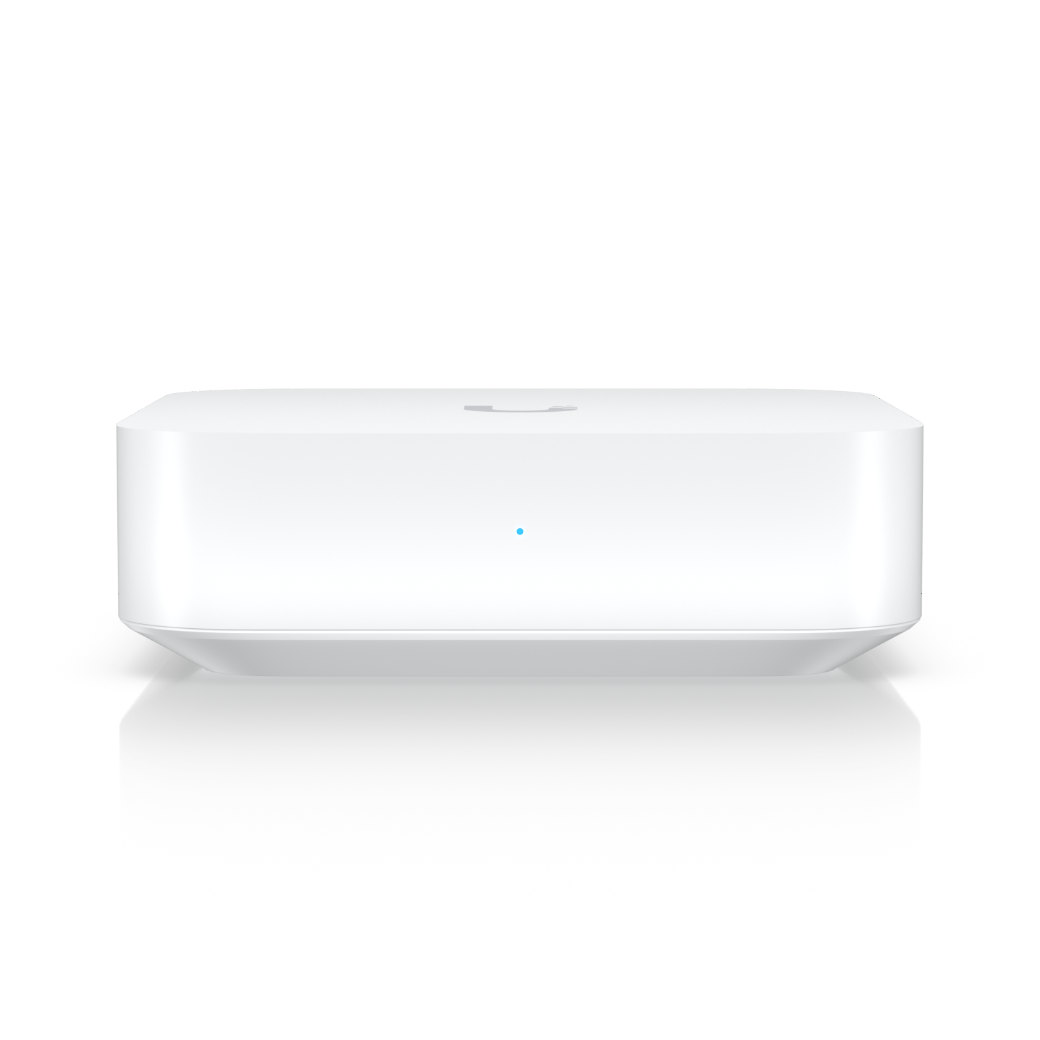 Białe prostokątne urządzenie. Ma niebieskie światło. Białe tło.