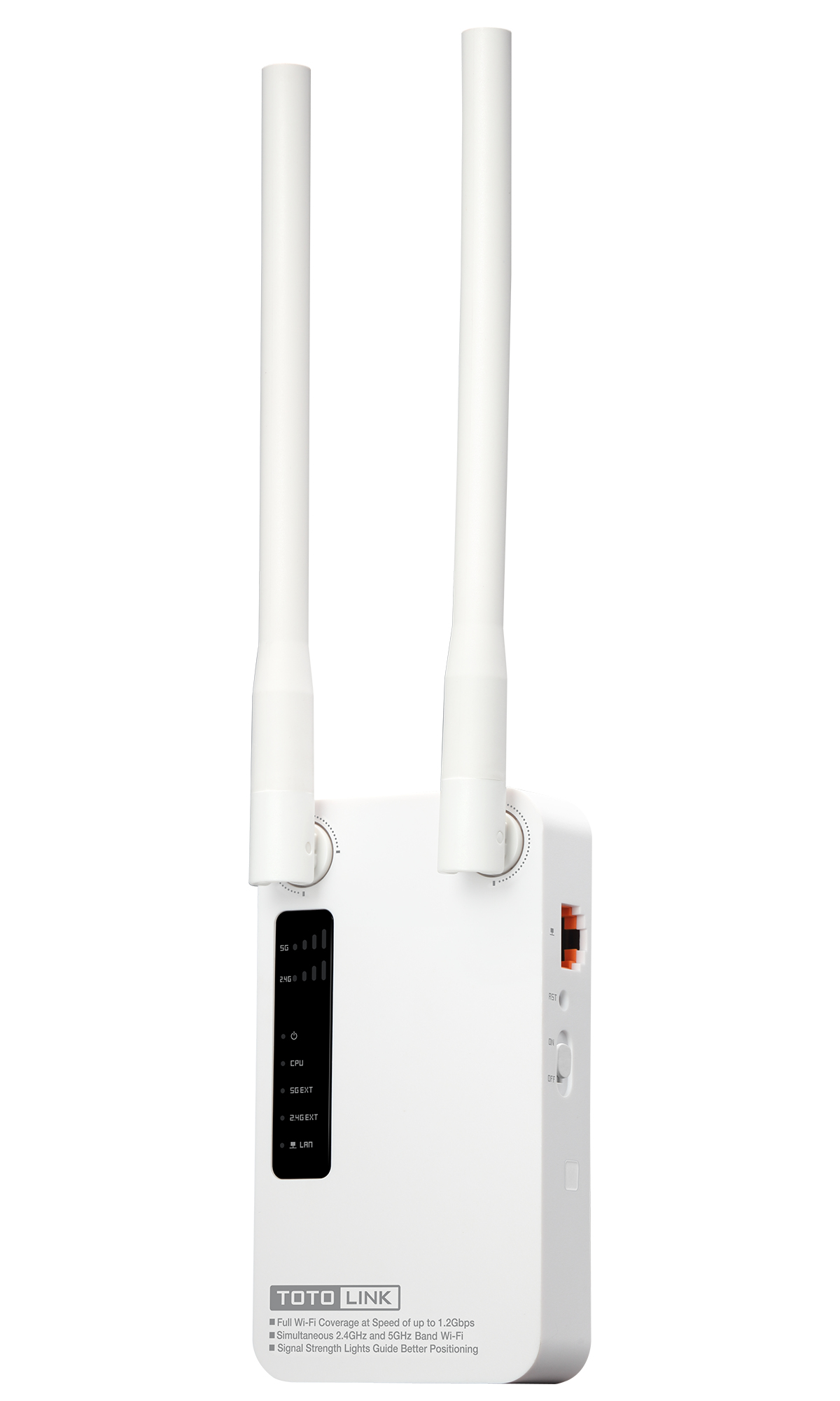 Biały router z dwiema antenami i portami. Białe tło.