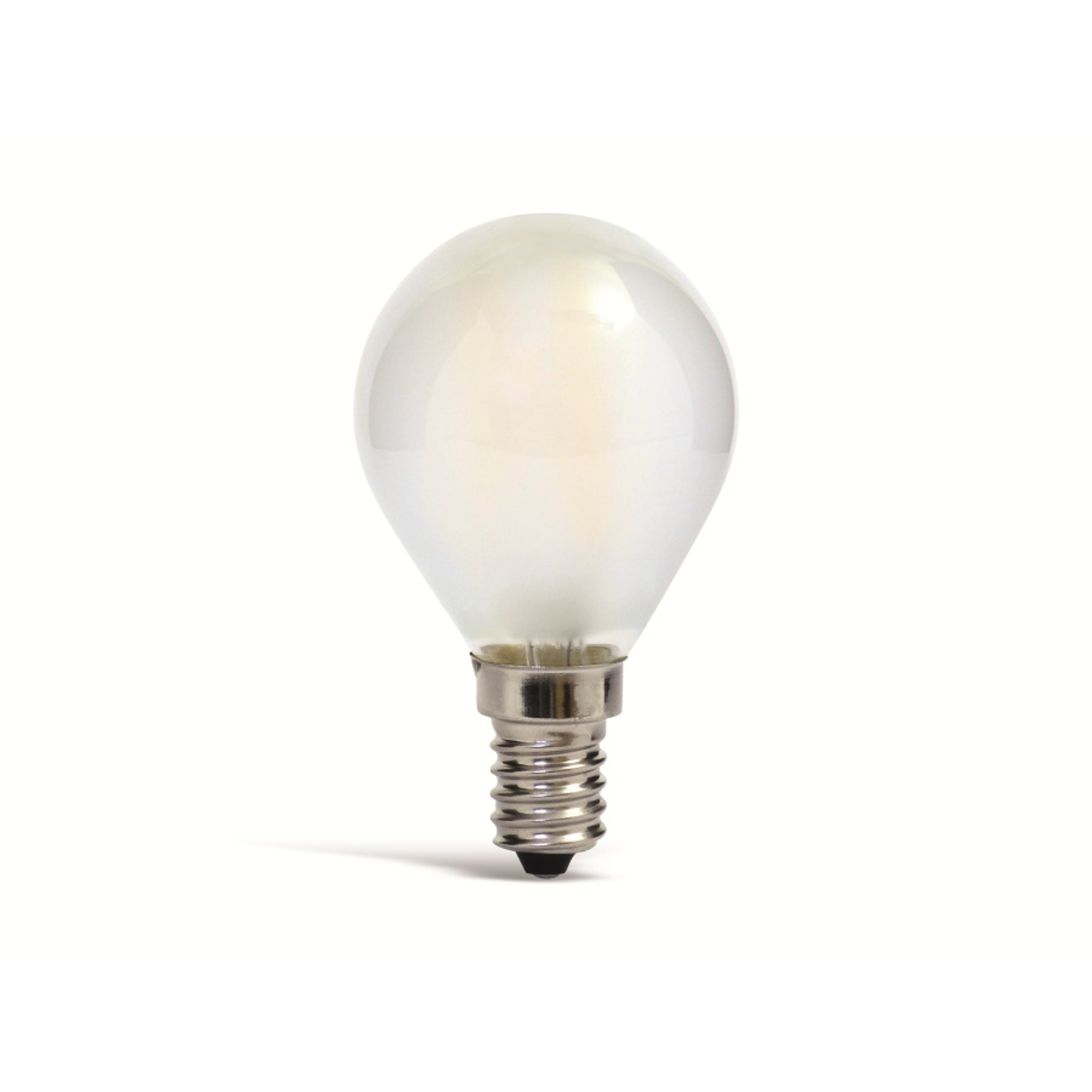 Żarówka, kulista ze srebrną podstawą, na białym tle. Żarówka jest nieprzezroczysta.
