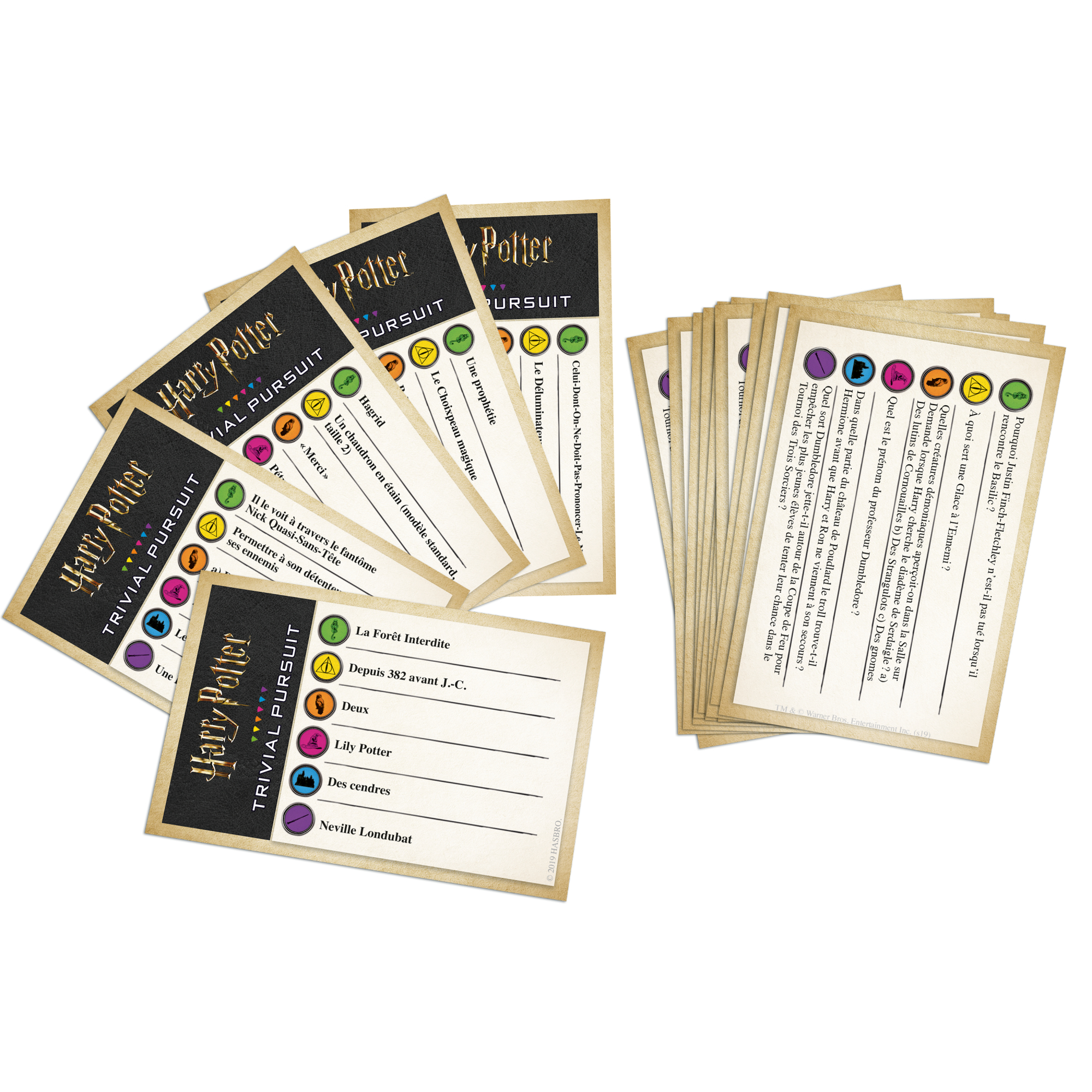 Harry Potter Trivial Pursuit kaarten, sommige open, andere op een stapel.