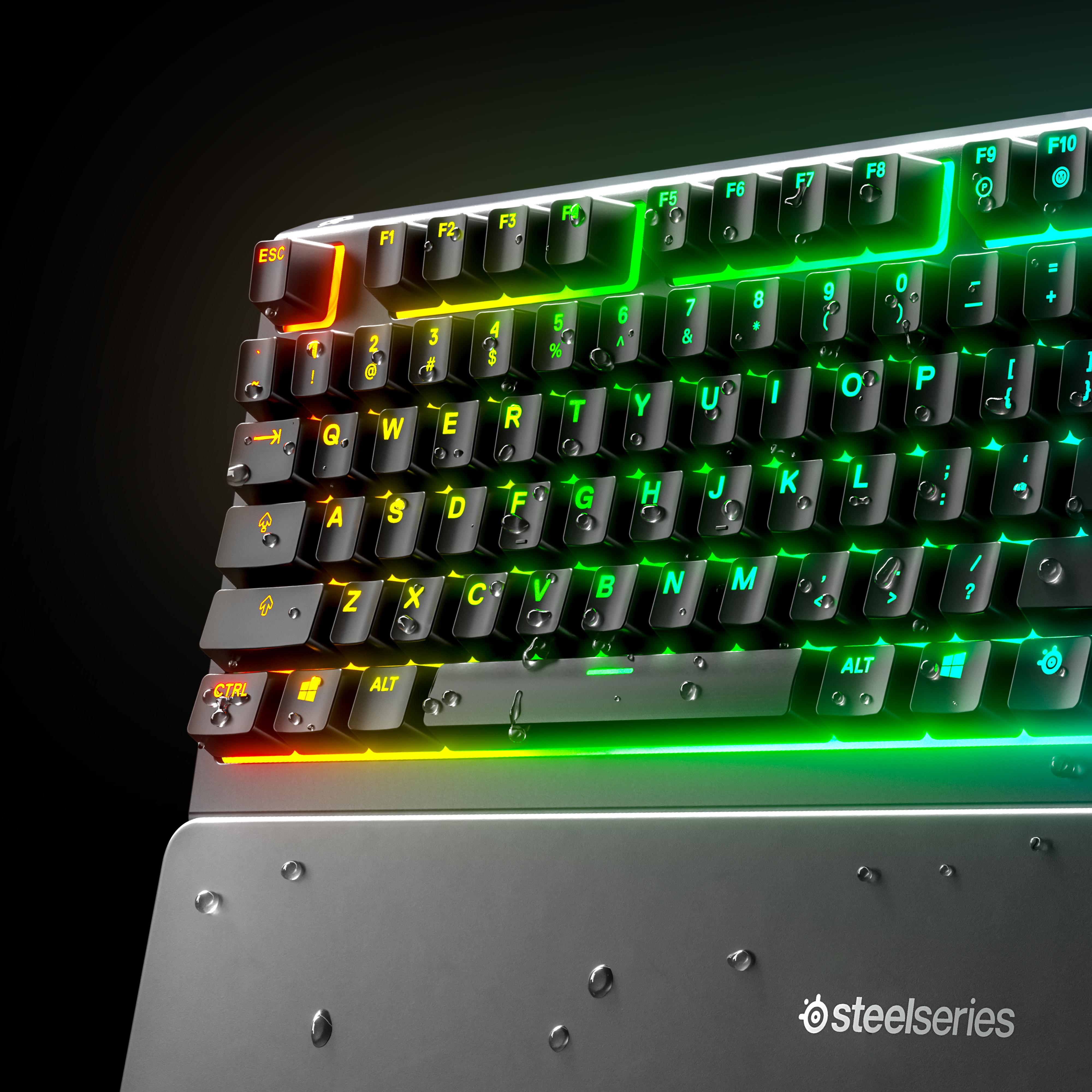 Tastiera da gioco con illuminazione RGB su tasti e superficie.