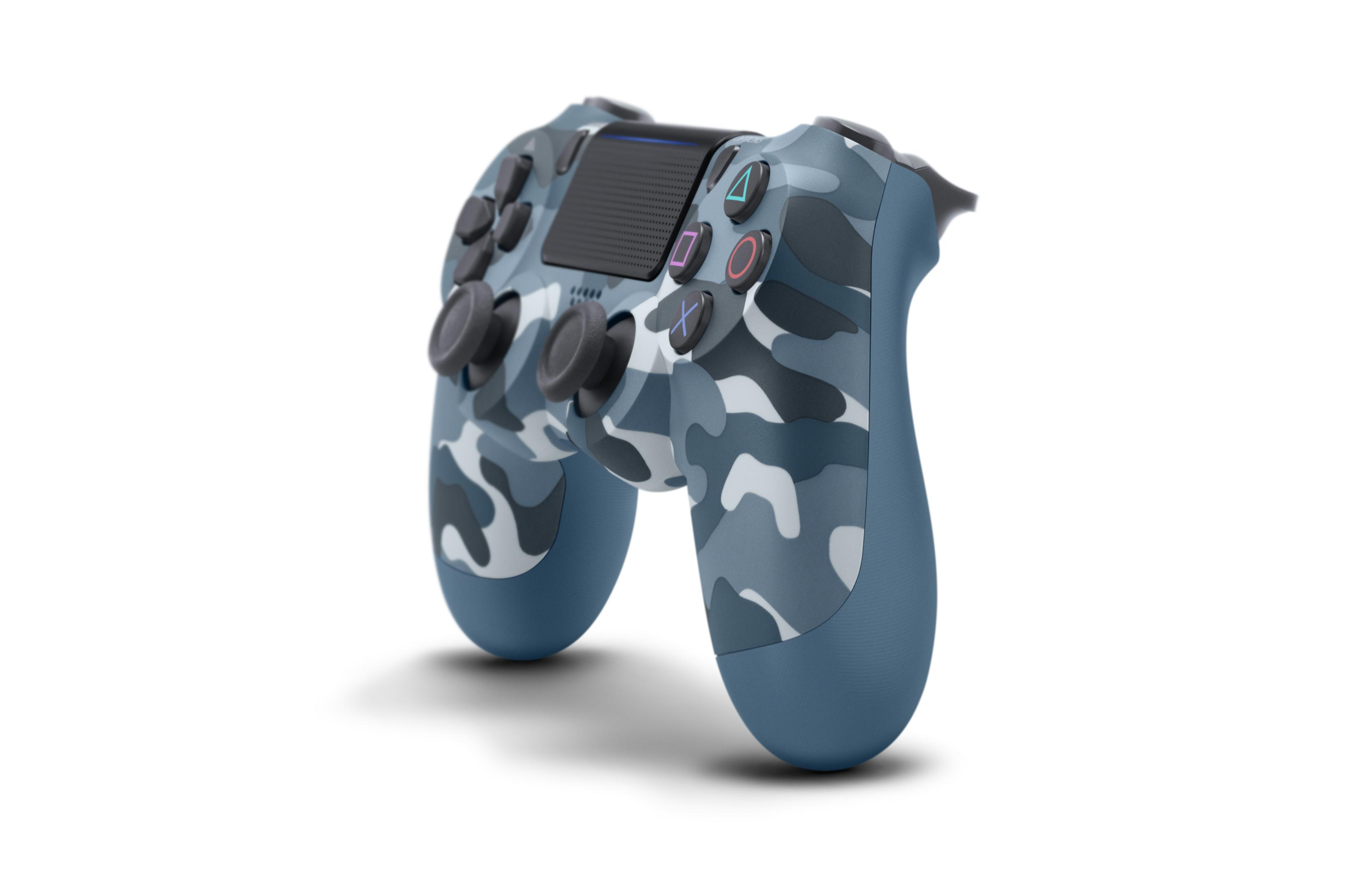 Blauer Tarnmuster-Videospiel-Controller. Draufsicht. Knöpfe und Joysticks sind sichtbar.