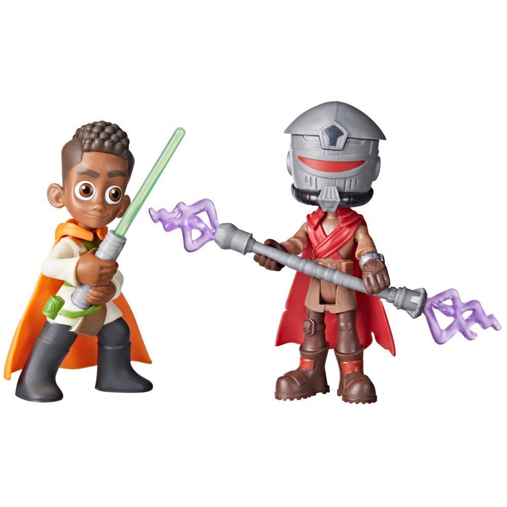 Due personaggi di Star Wars: un giovane Jedi con la spada verde e una figura mascherata con un bastone.
