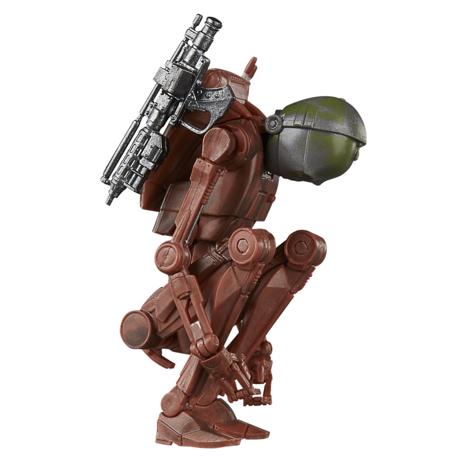 Ein brauner Spielzeugroboter mit einer befestigten Waffe. Er hat einen grünen Helm und einen Rucksack.