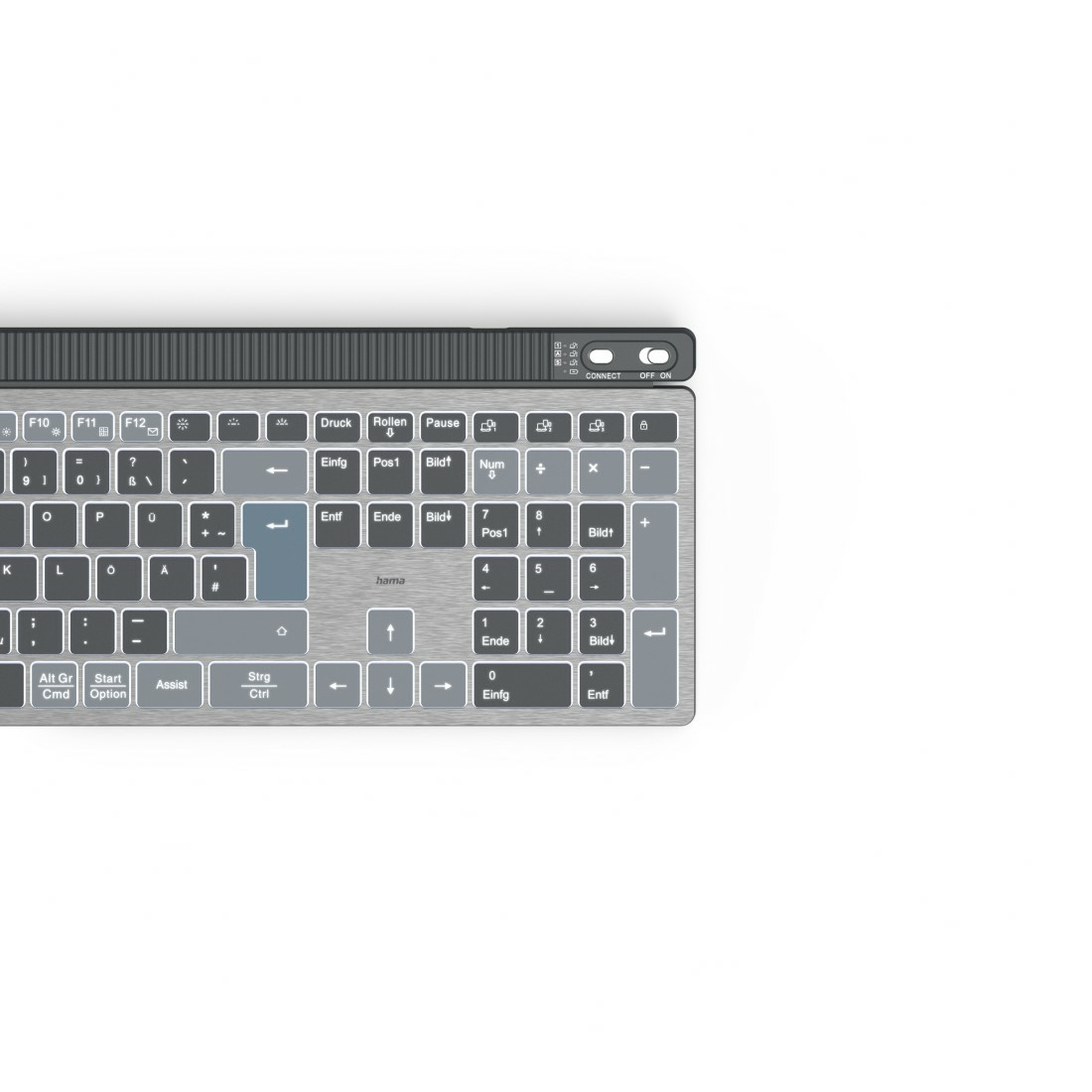 Primer plano de un teclado con teclas grises y plateadas, sobre un fondo blanco.