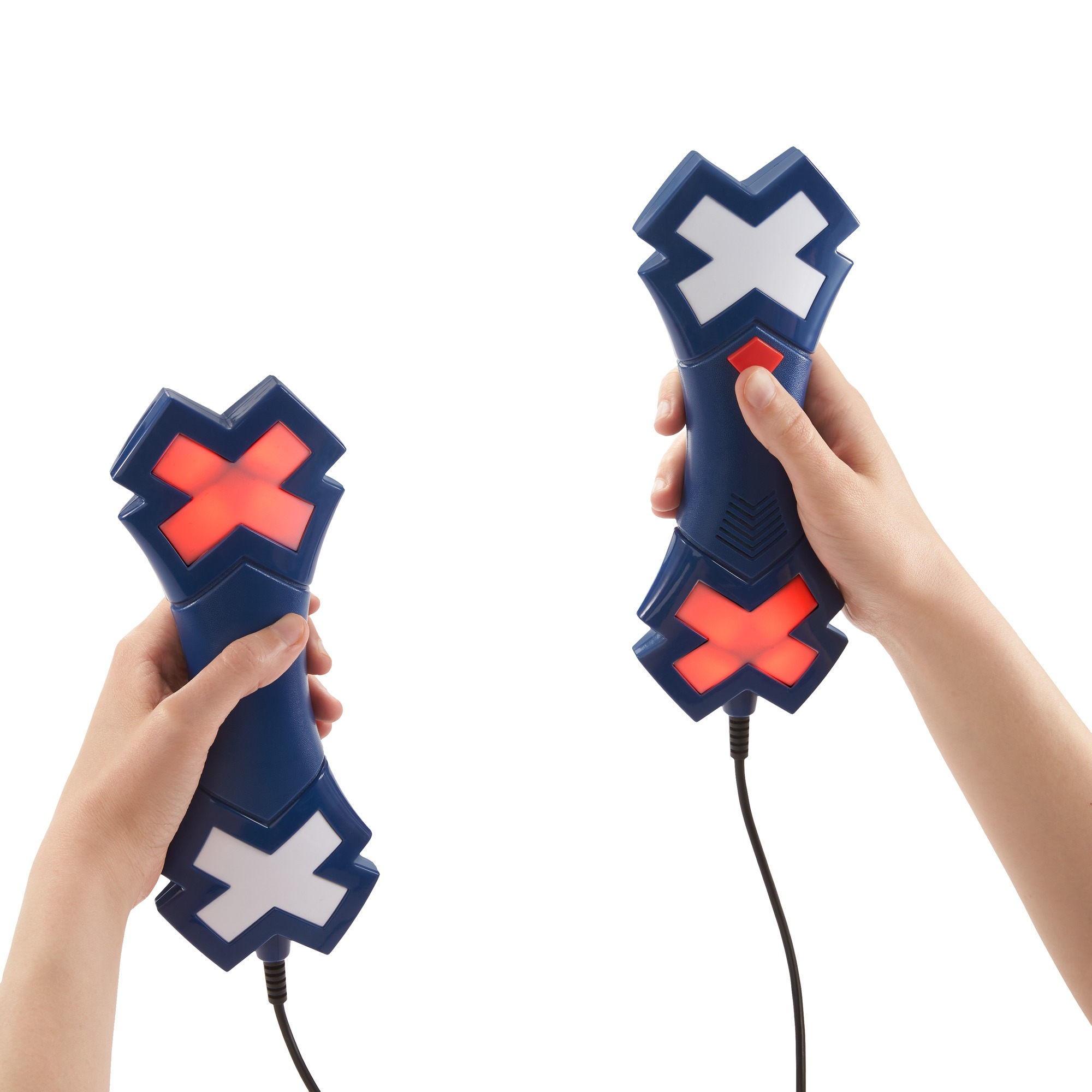 Due controller di gioco portatili blu con X bianco e luci rosse.