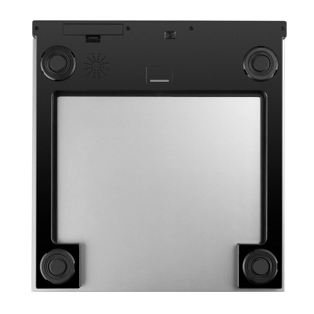 Czarna i srebrna waga elektroniczna. Ma czarną ramę ze srebrnym środkiem.