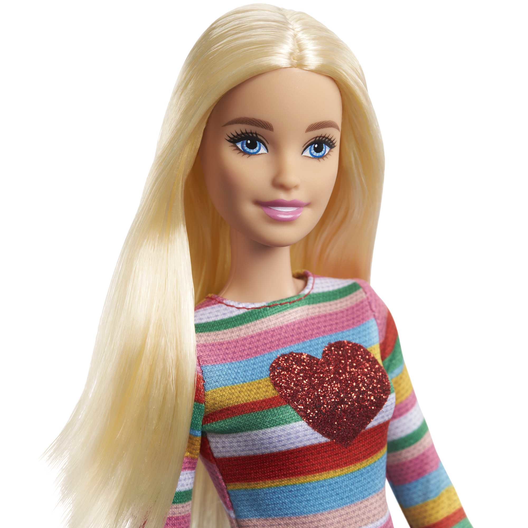 Blonde Barbie-Puppe mit blauen Augen, trägt ein gestreiftes Hemd mit rotem Herz.