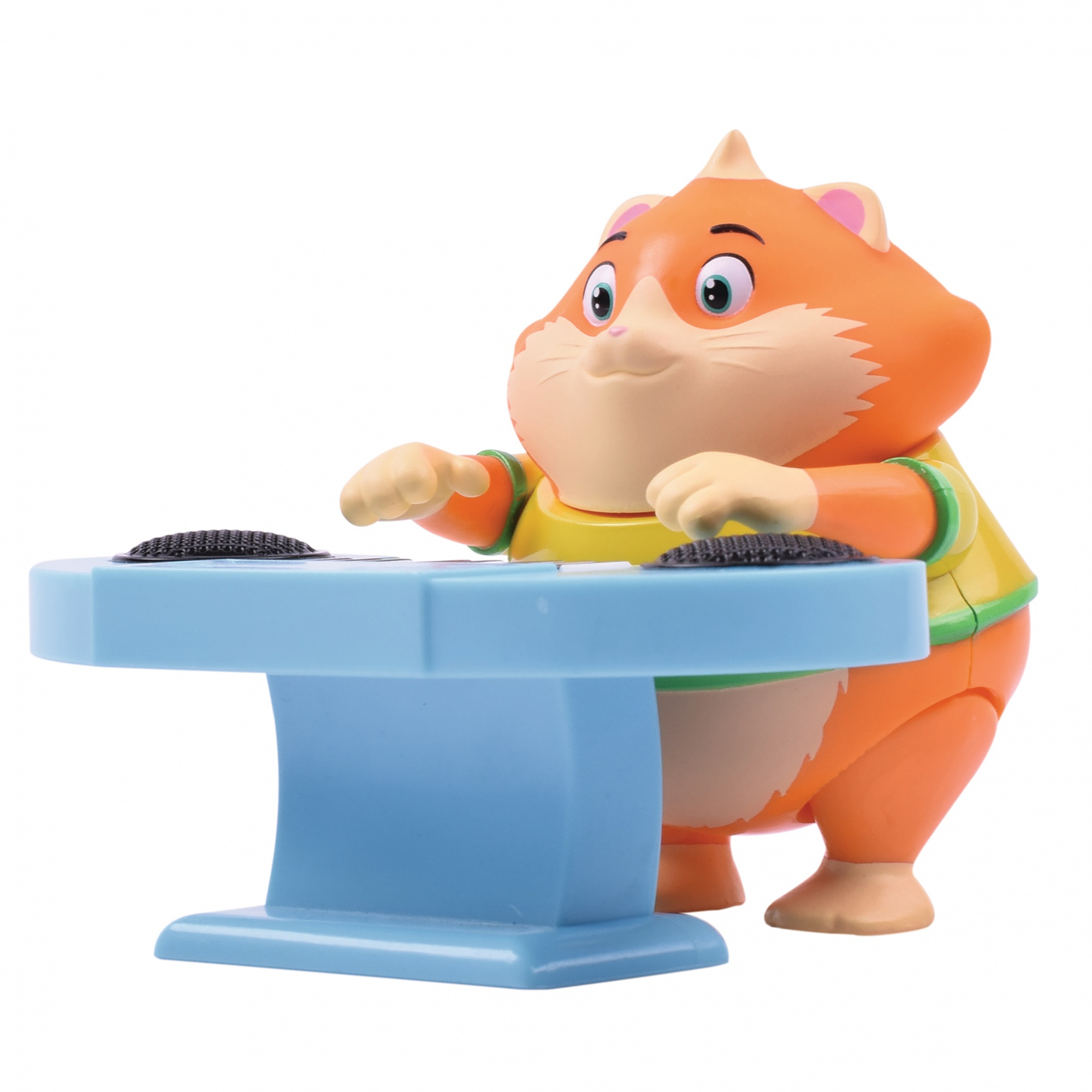 Ein orangefarbenes Katzenspielzeug, das ein blaues Keyboard spielt. Es trägt ein gelbes Hemd.