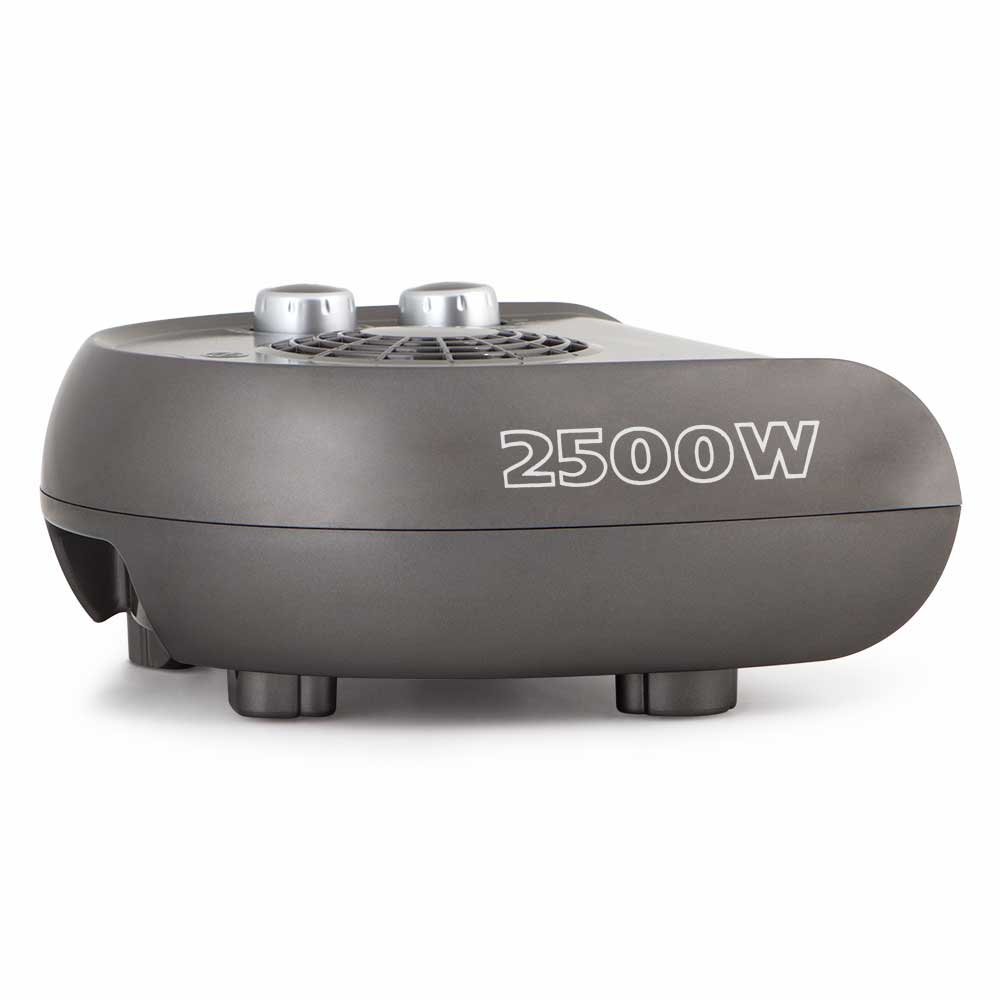 Ciemnoszary grzejnik elektryczny z dwoma pokrętłami i wentylatorem. Widoczny tekst '2500W'.