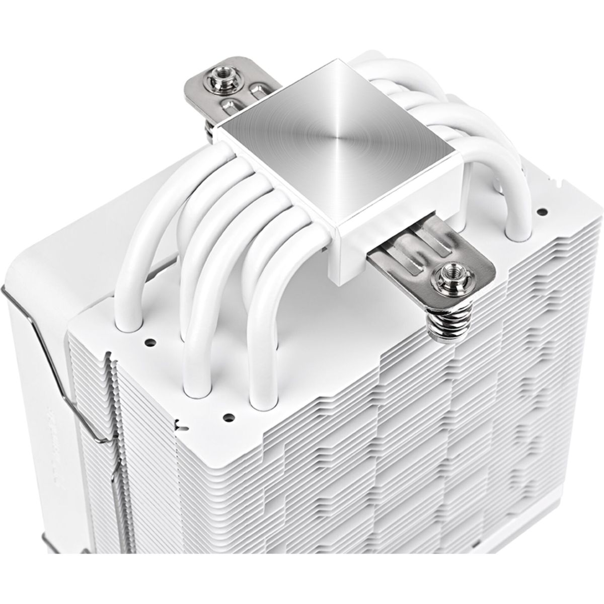 Witte PC CPU-koeler met heat pipes, een zilveren bovenplaat en een wit ventilator-array.