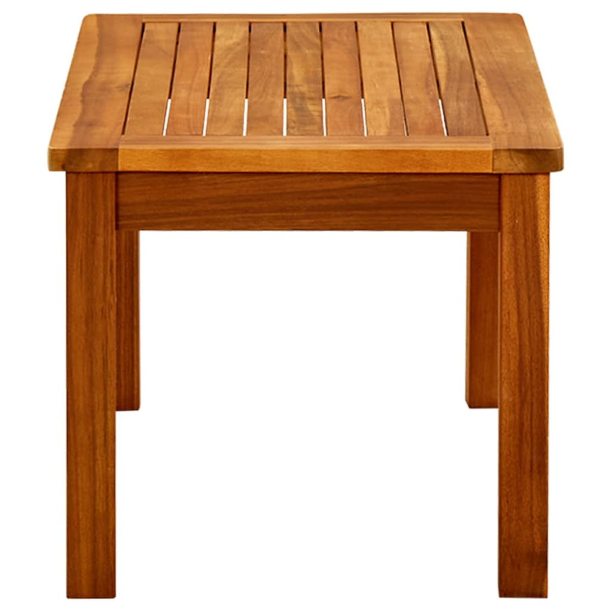 Ein Holztisch mit rechteckiger Platte und Lattenrost auf weißem Hintergrund.
