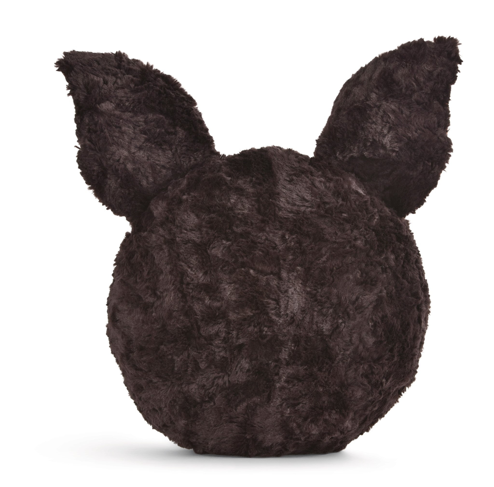 Ciemnobrązowa pluszowa głowa nietoperza z dużymi uszami. Tło jest białe.