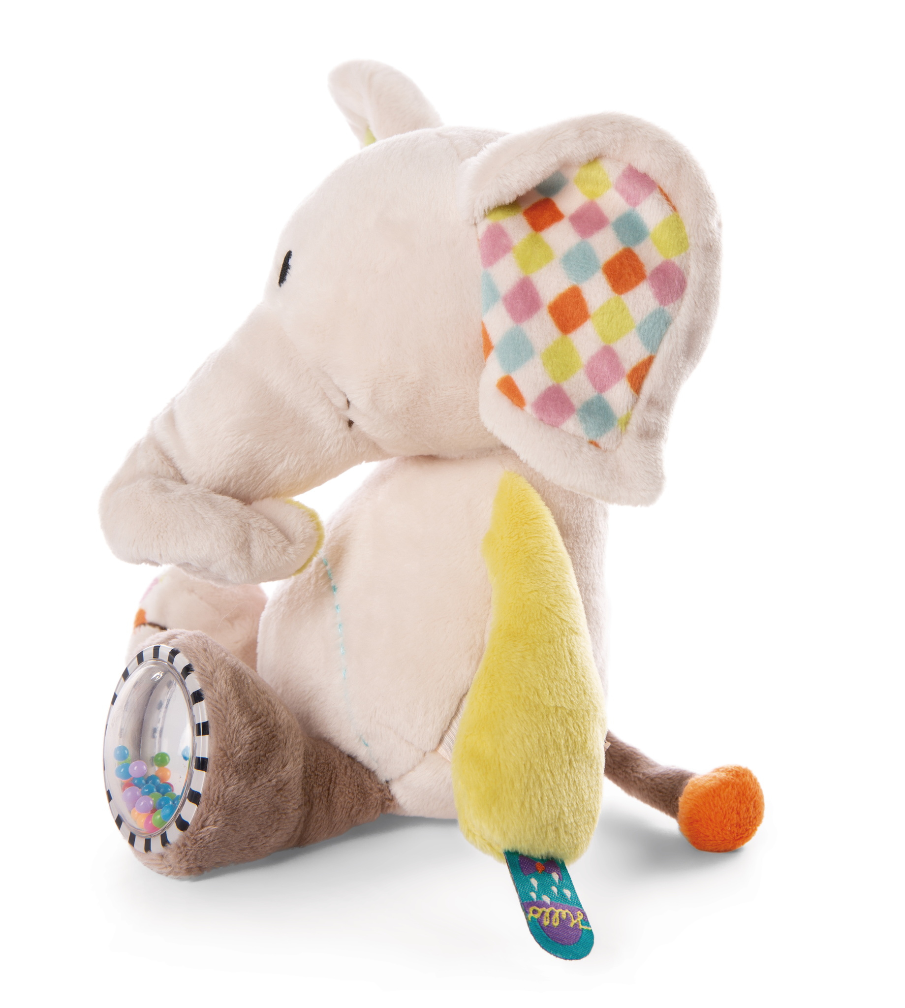 Biała pluszowa zabawka słonia z kolorowymi uszami i grzechotką w stopie. Siedzi.