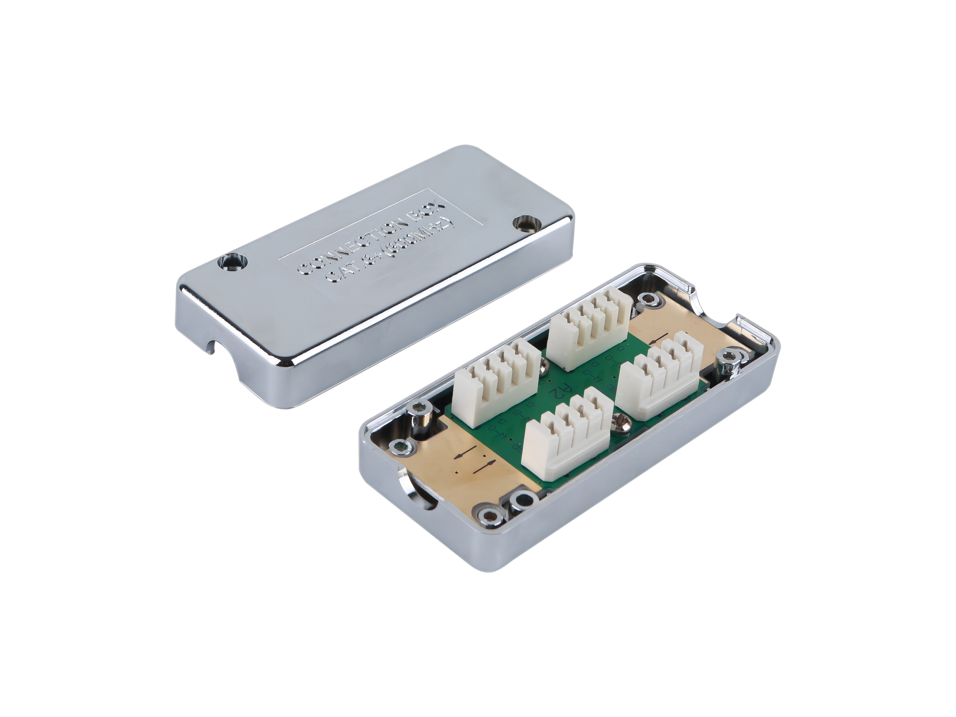 Otwarta chromowana obudowa z płytką drukowaną. Widoczna oddzielna pokrywa. Białe tło.