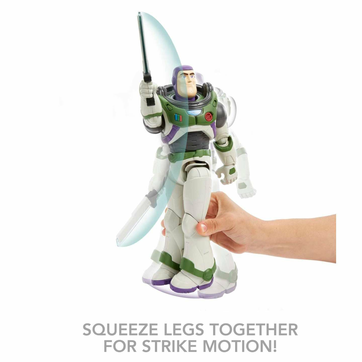 Action figure di Buzz Lightyear. Le gambe sono strette per il movimento di attacco. Tuta verde e bianca.
