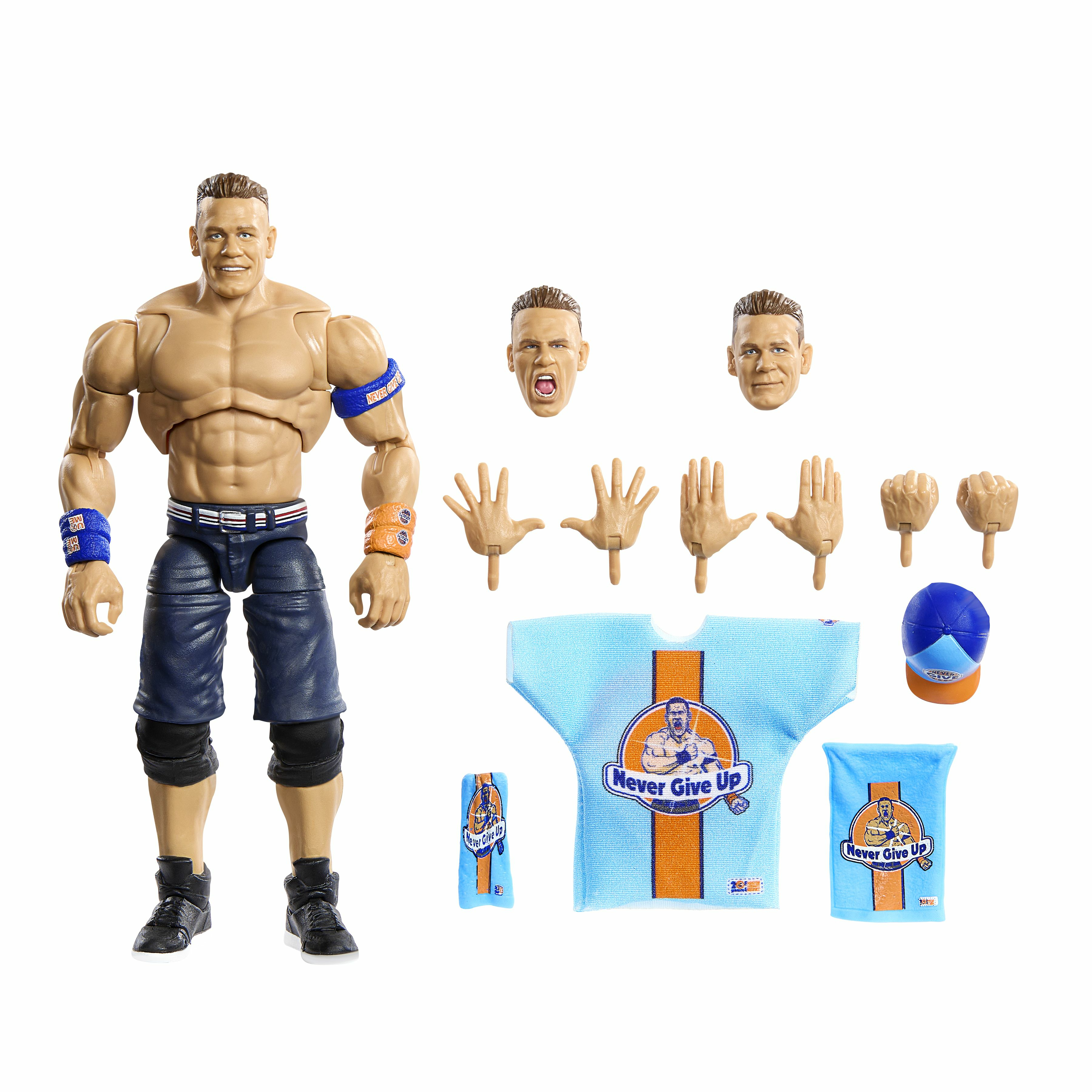 Action figure di John Cena con teste, mani, abiti e accessori intercambiabili, incluso un cappello.