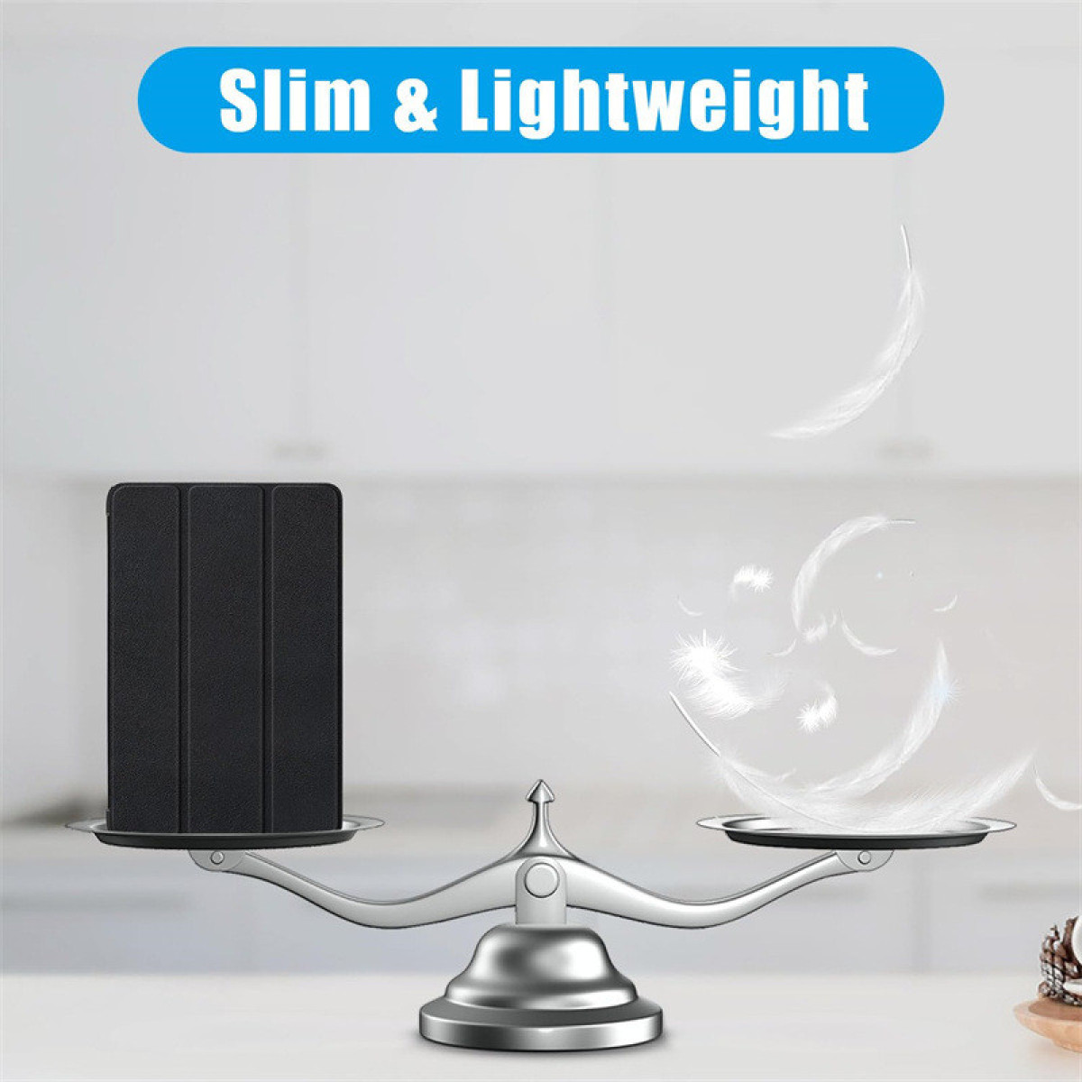 Tablethoes op weegschaal met veren, met de tekst Slim & Lichtgewicht. Witte achtergrond.