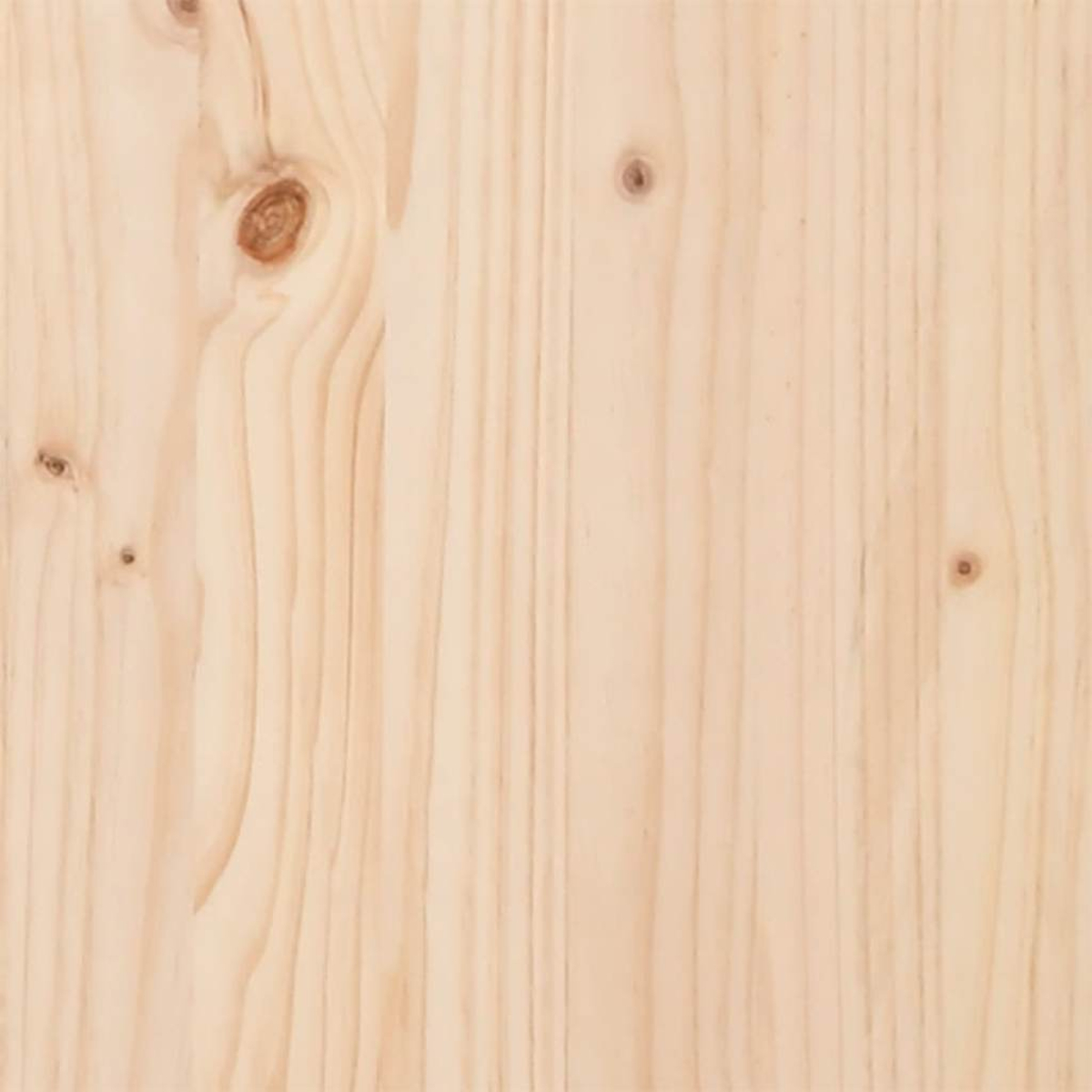 Nahaufnahme von hellfarbiger Holzmaserung mit vertikalen Linien und Ästen.