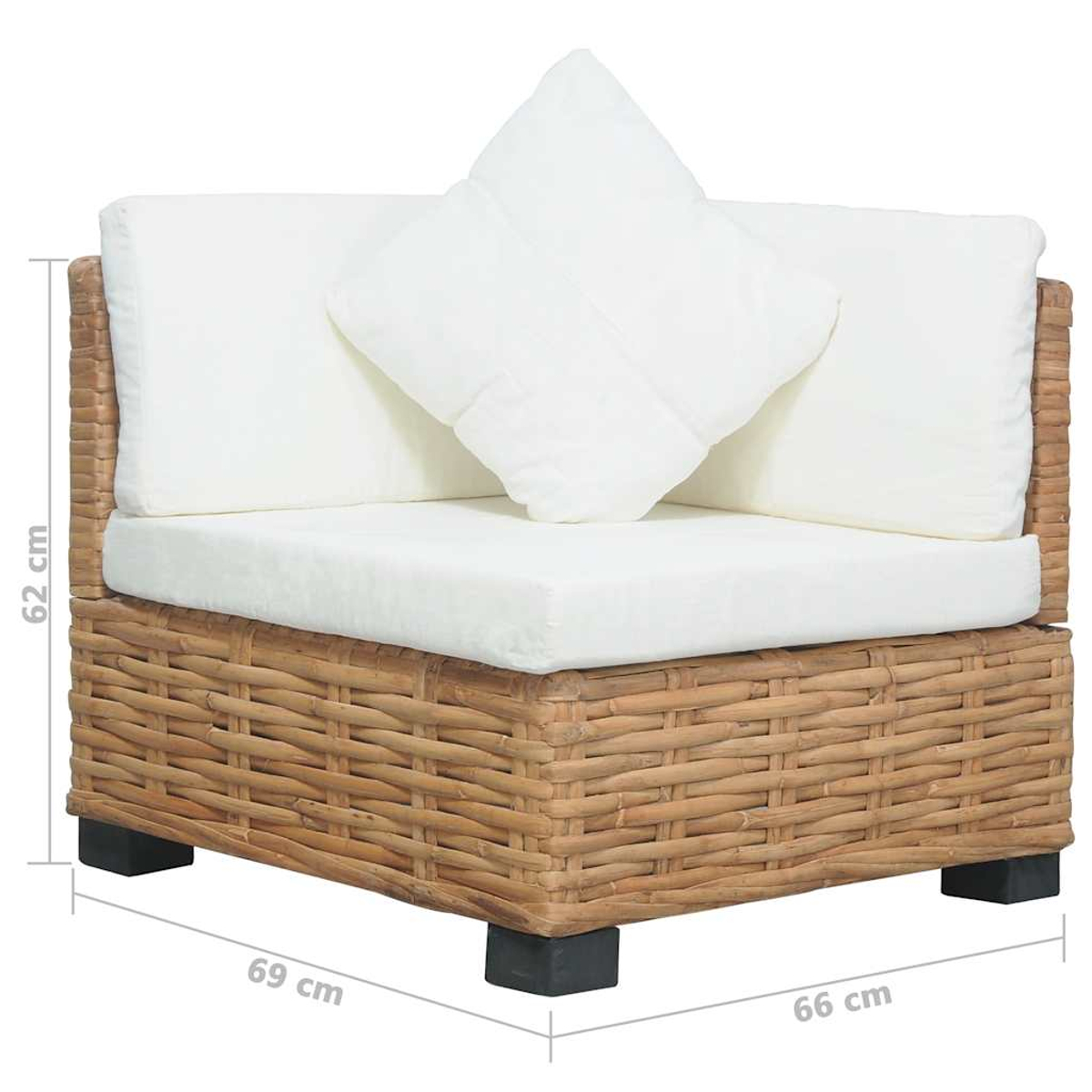 Ein Ecksofa aus Korbgeflecht mit weißen Kissen. Abmessungen sind angegeben.
